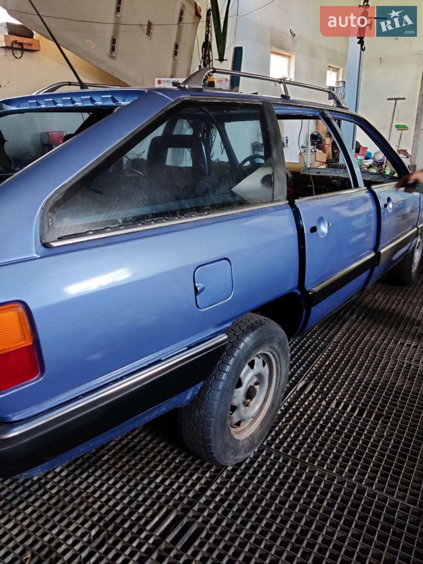 Audi 100 1985 VIN WAUZZZ44ZFA077897 фото оголошення 11 з 25