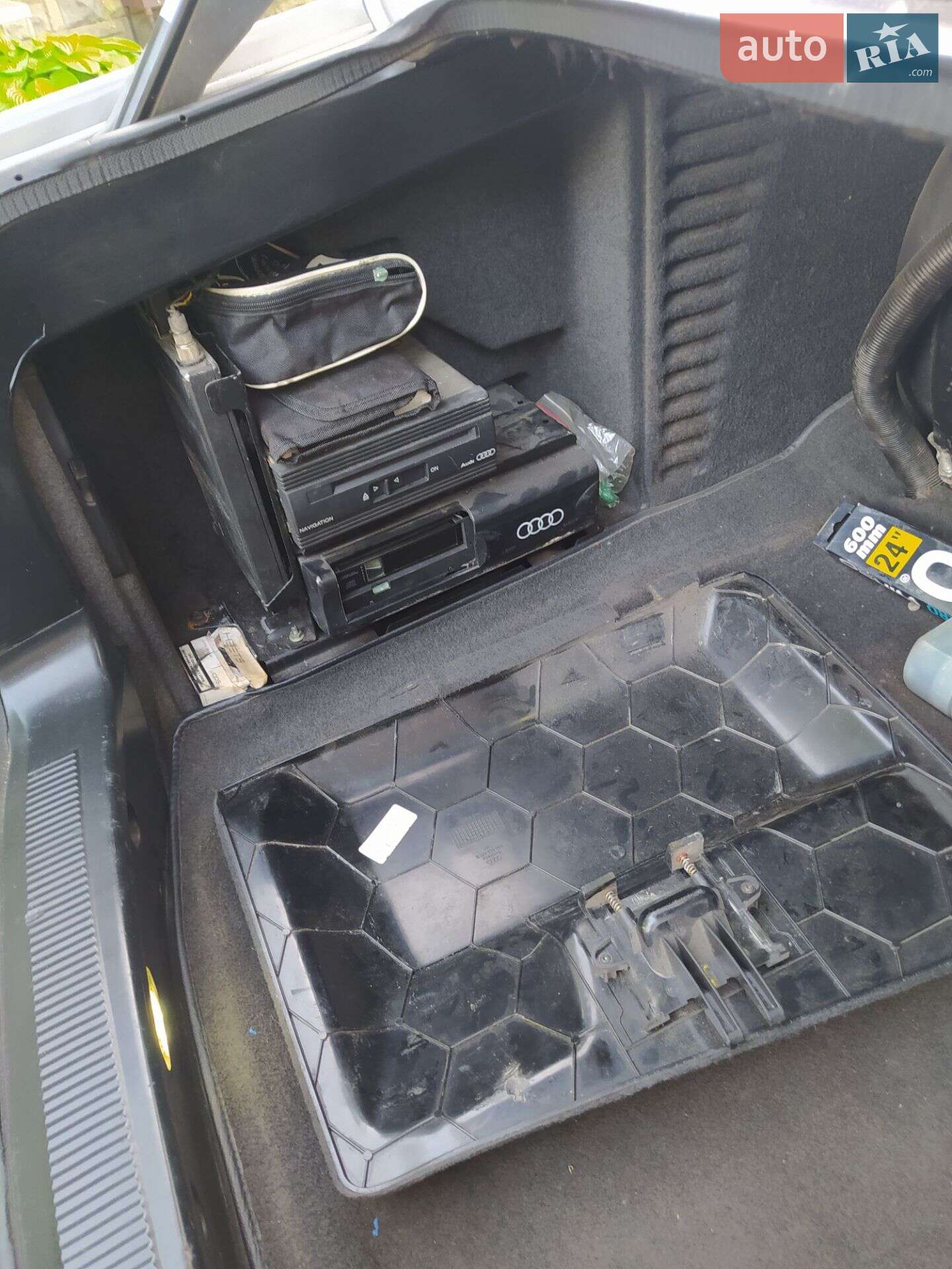 Audi A8 1997 VIN WAUZZZ4DZVN006670 фото оголошення 29 з 29