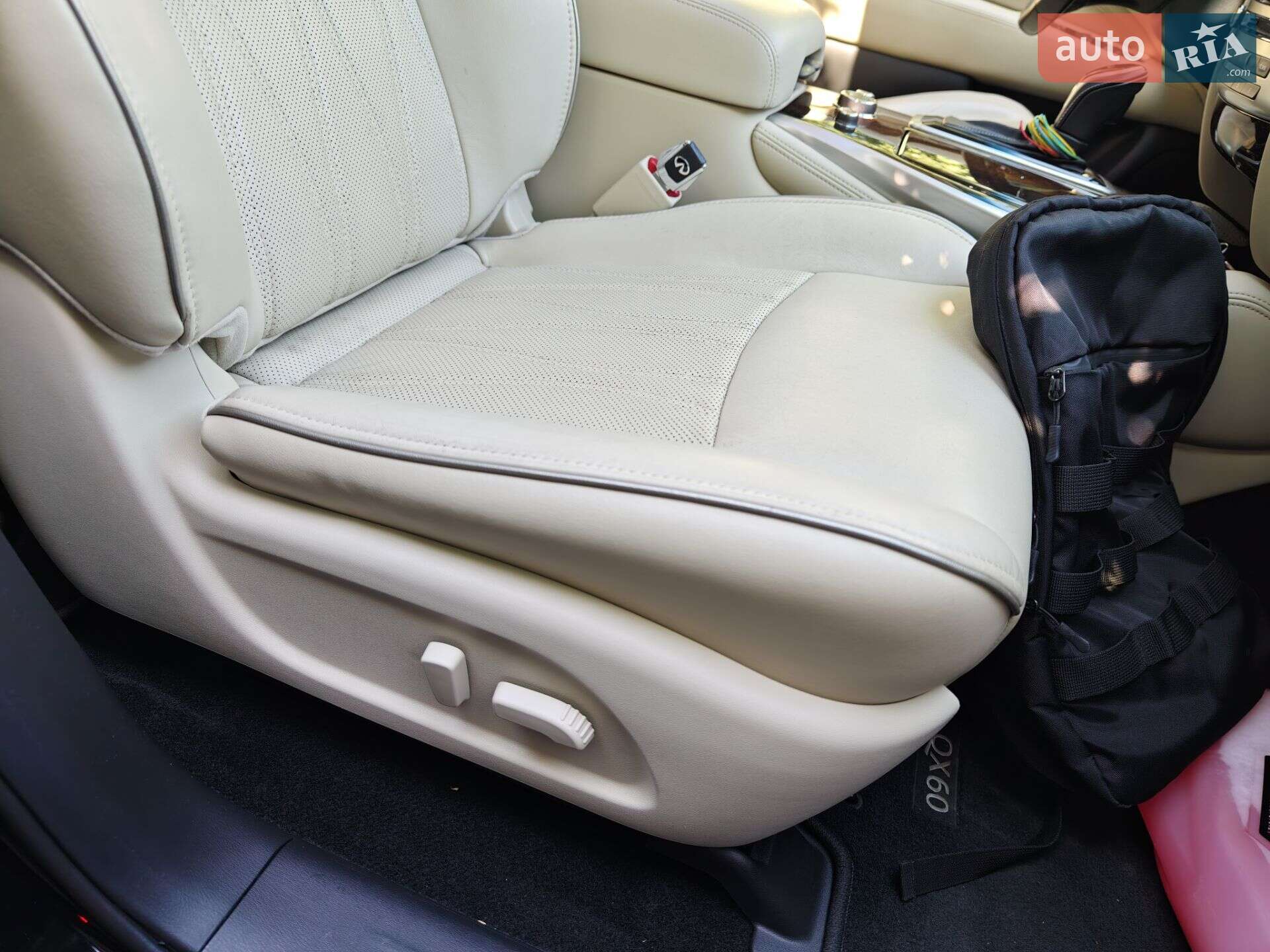 Infiniti QX60 2016 VIN 5N1AL0MN9GC502043 фото оголошення 12 з 26