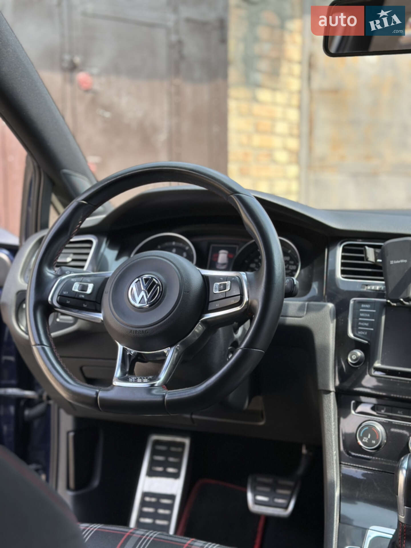 Volkswagen Golf GTI 2015 VIN 3VW4T7AU1FM094315 фото оголошення 11 з 22