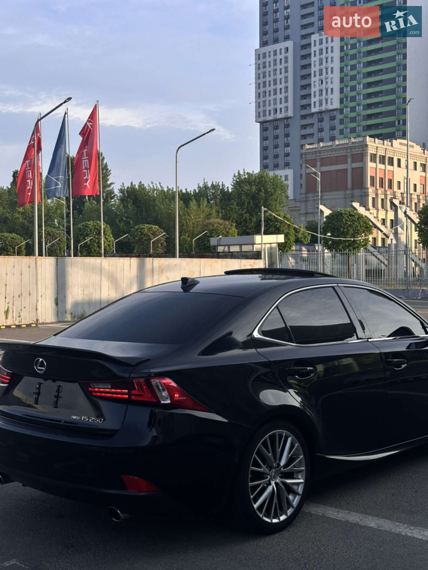 Lexus IS 2013 VIN JTHCF1D2XE5005728 фото оголошення 4 з 50