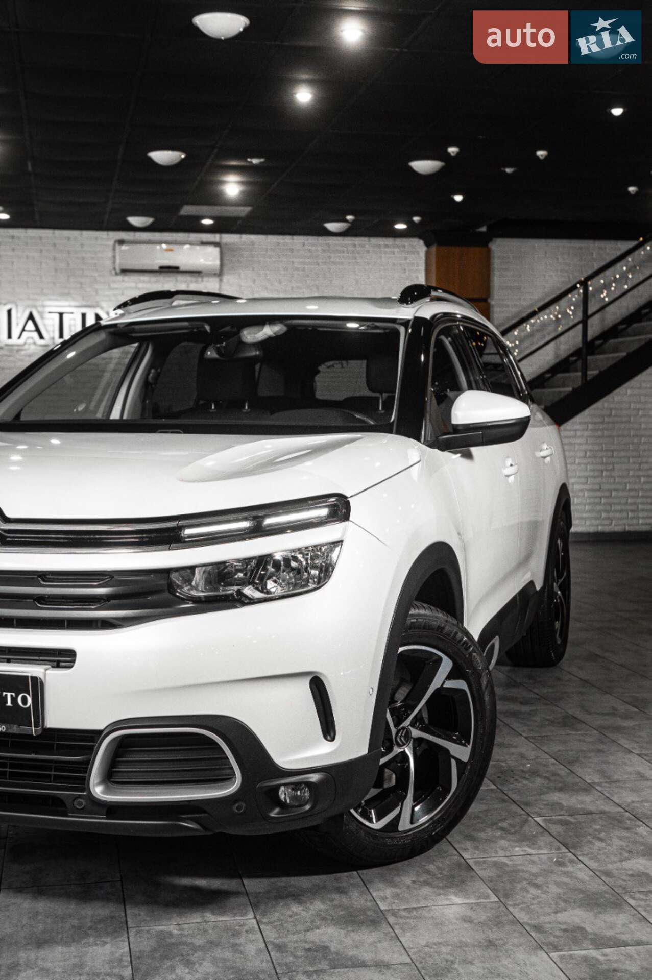 Citroen C5 Aircross 2019 VIN VR7AJEHZNKL111819 фото оголошення 11 з 59