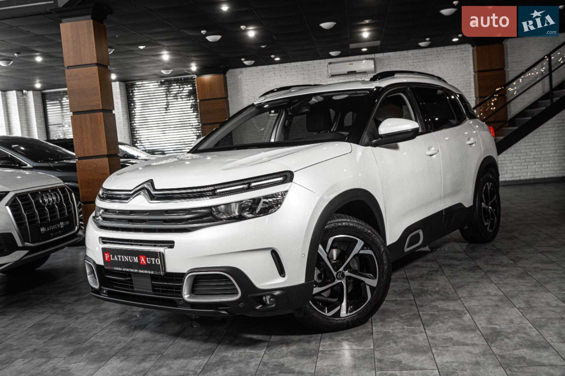 Citroen C5 Aircross 2019 VIN VR7AJEHZNKL111819 фото оголошення 16 з 59