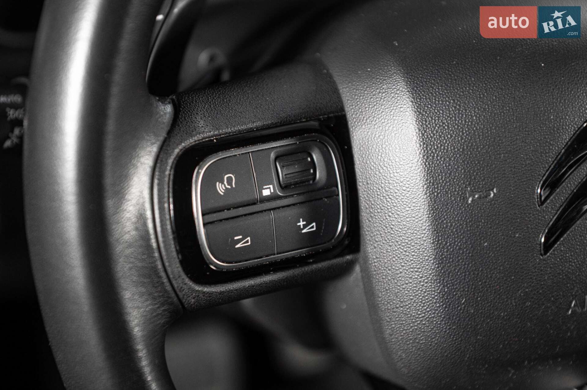 Citroen C5 Aircross 2019 VIN VR7AJEHZNKL111819 фото оголошення 33 з 59