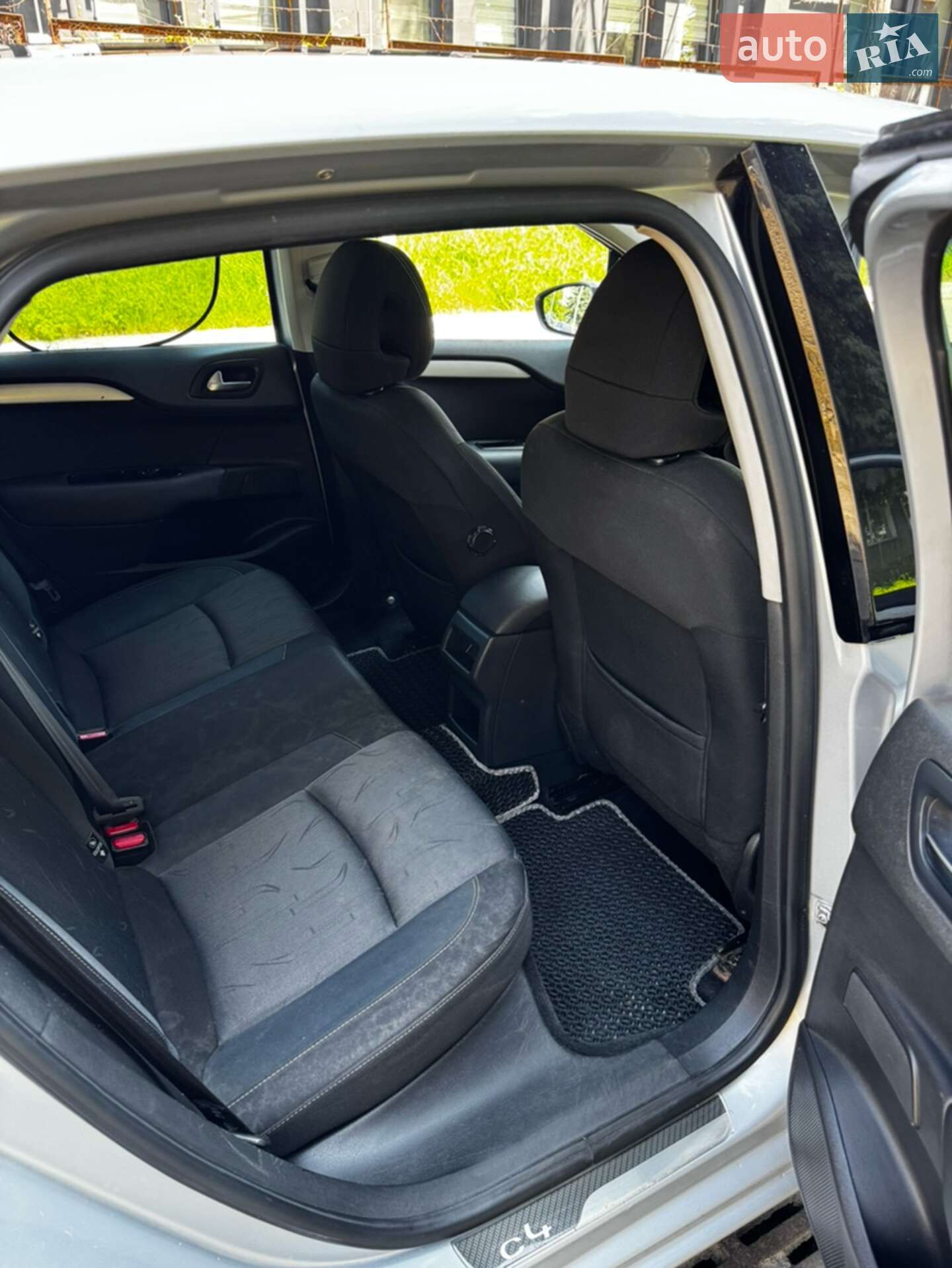 Citroen C4 2011 VIN VF7NC9HR8BY523600 фото оголошення 9 з 10