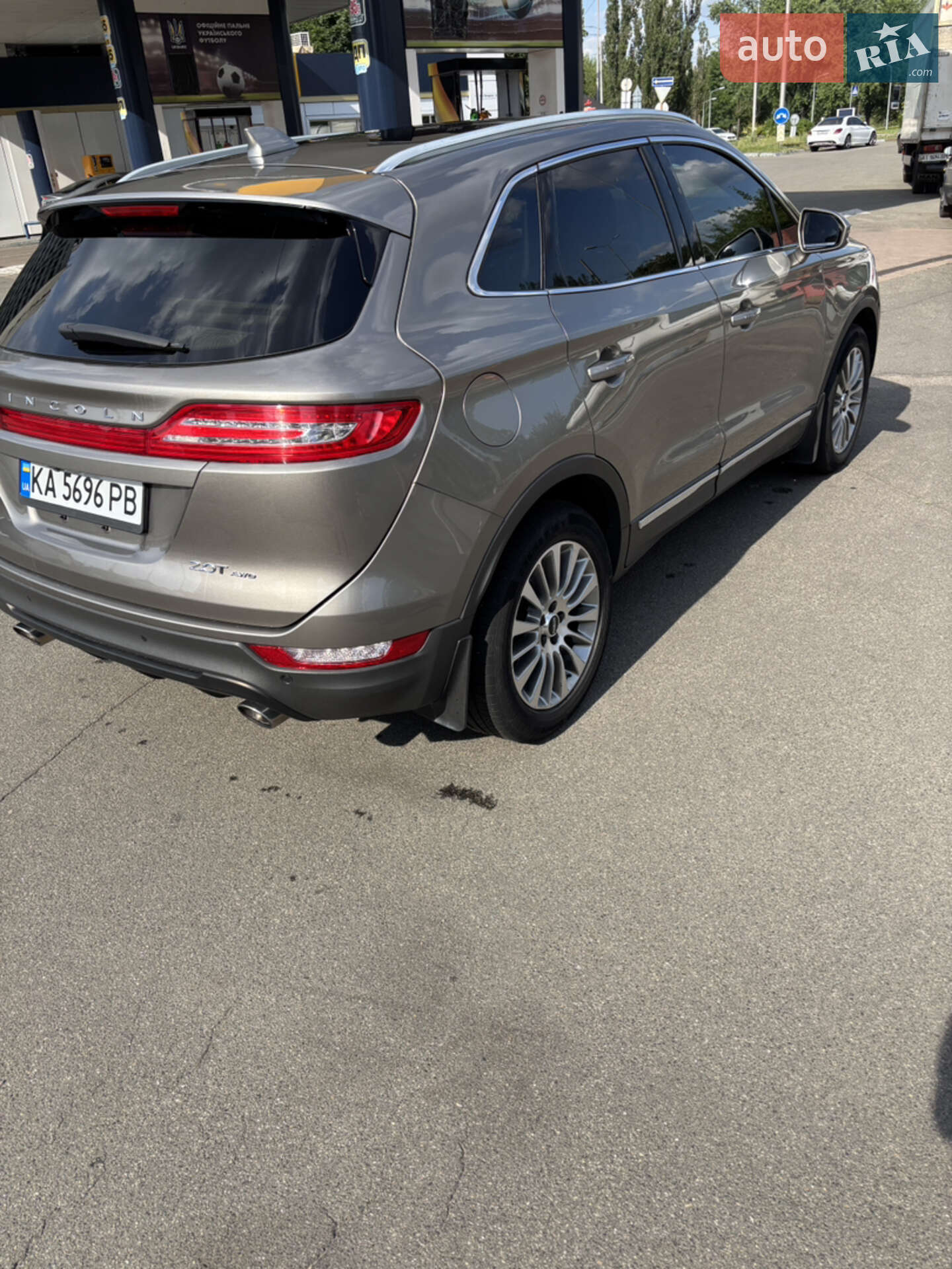 Lincoln MKC 2017 VIN 5LMCJ3D93HUL51549 фото оголошення 5 з 18