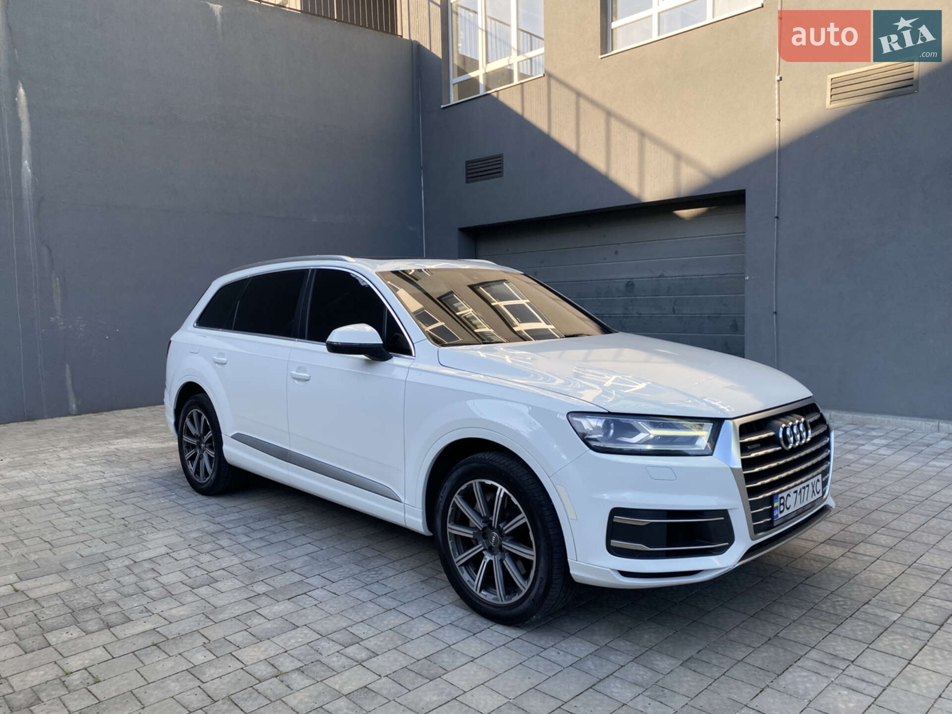 Audi Q7 2016 VIN WA1LAAF71HD026478 фото оголошення 7 з 25