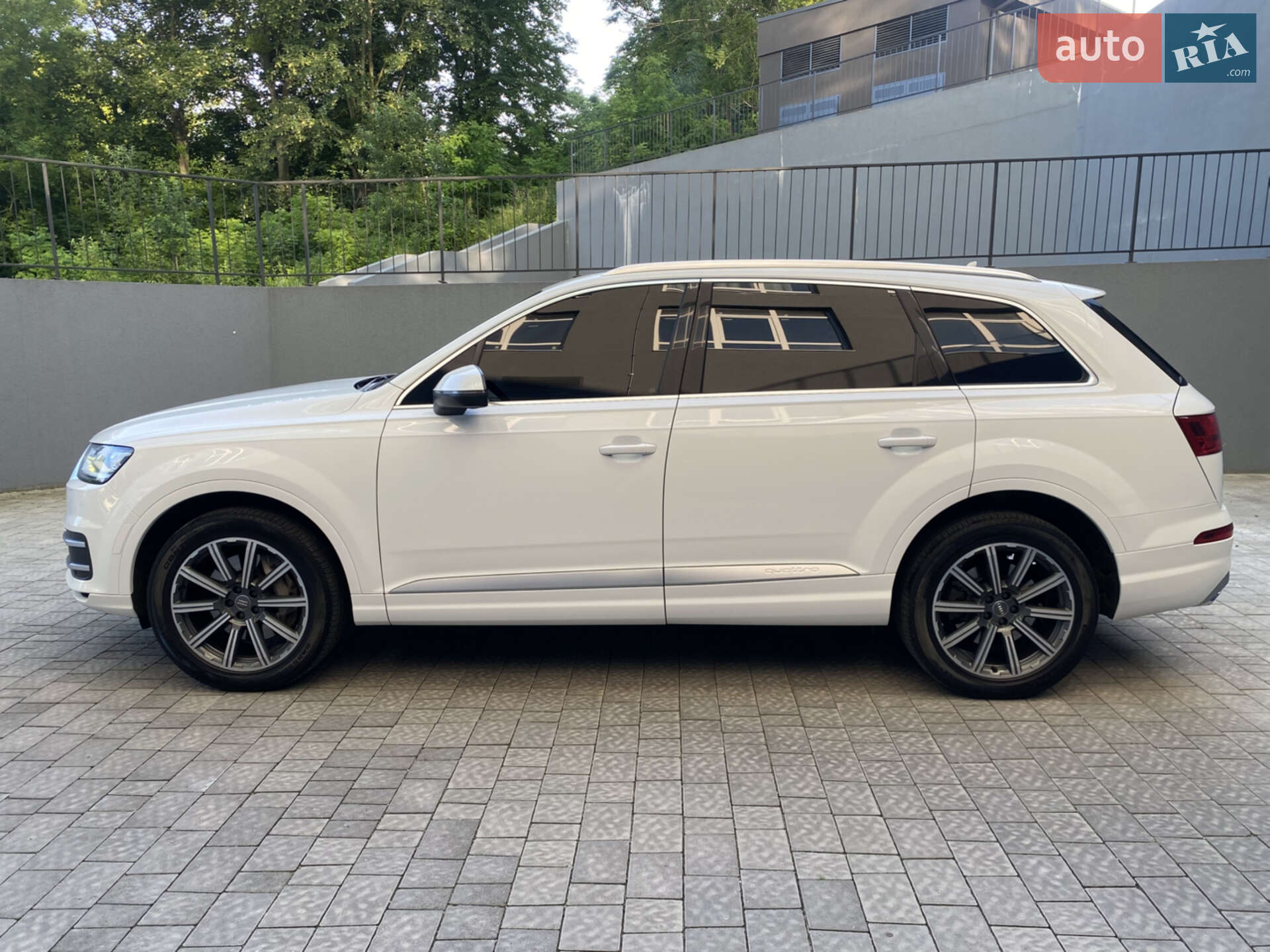 Audi Q7 2016 VIN WA1LAAF71HD026478 фото оголошення 21 з 25