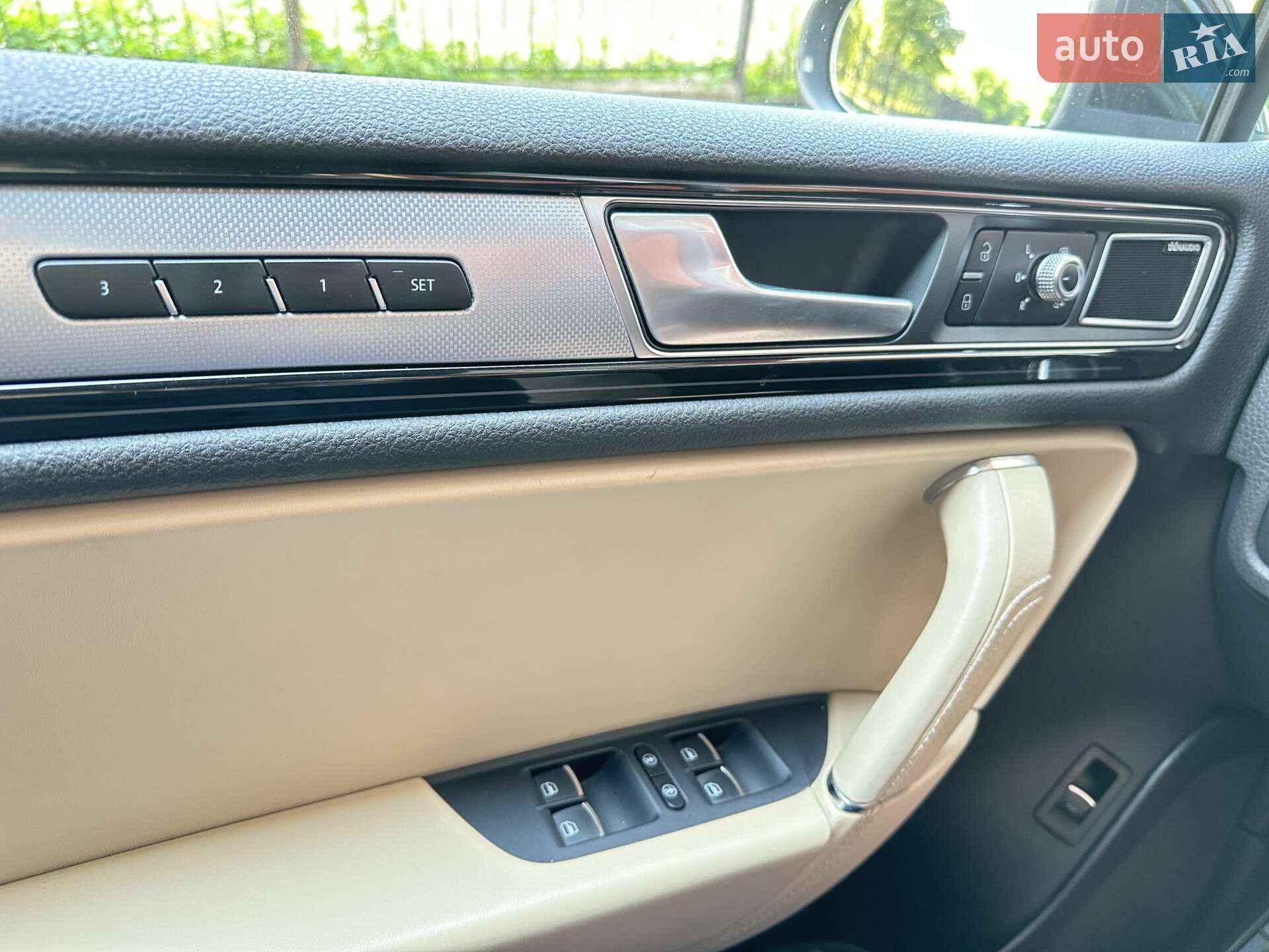Volkswagen Touareg 2017 VIN WVGZZZ7PZHD036411 фото оголошення 13 з 53