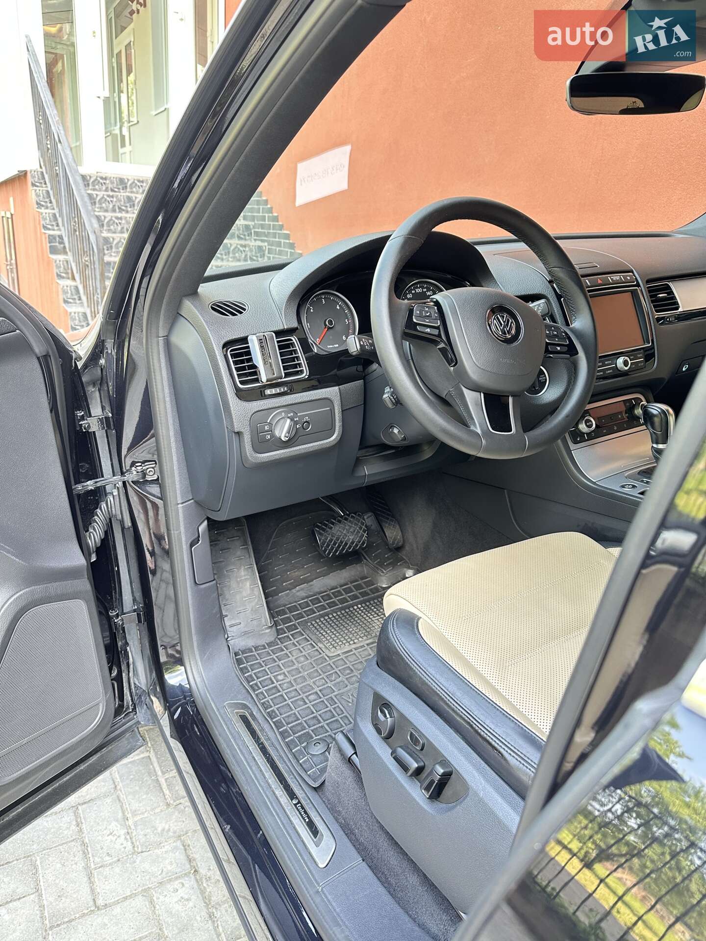 Volkswagen Touareg 2017 VIN WVGZZZ7PZHD036411 фото оголошення 39 з 53