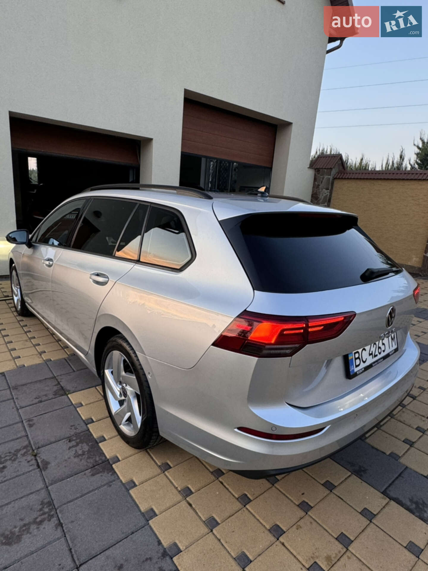 Volkswagen Golf 2021 VIN WVWZZZCDZMW521886 фото оголошення 4 з 34