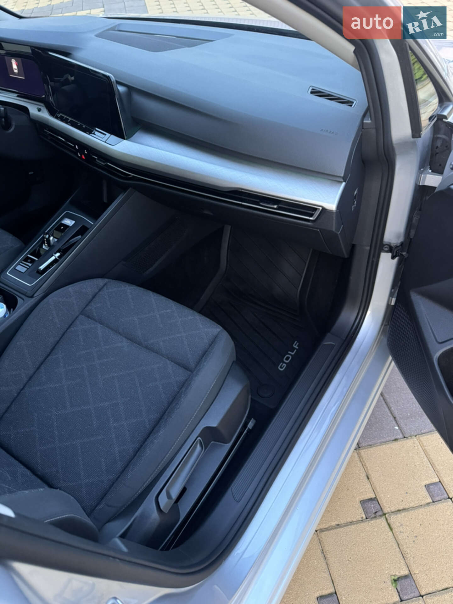 Volkswagen Golf 2021 VIN WVWZZZCDZMW521886 фото оголошення 27 з 34