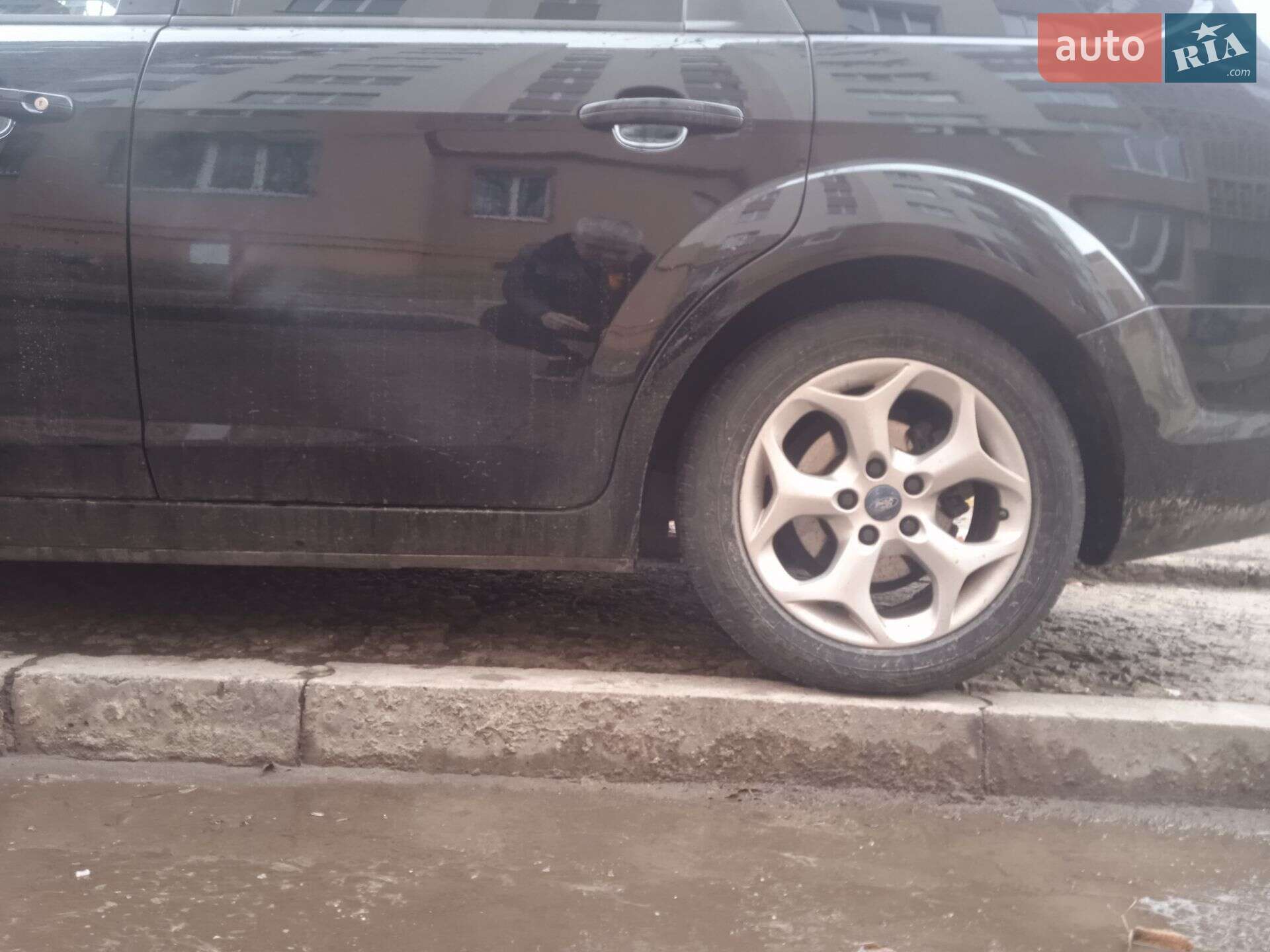 Ford Focus 2010 VIN WF0SXXGCDSAB79268 фото оголошення 3 з 6