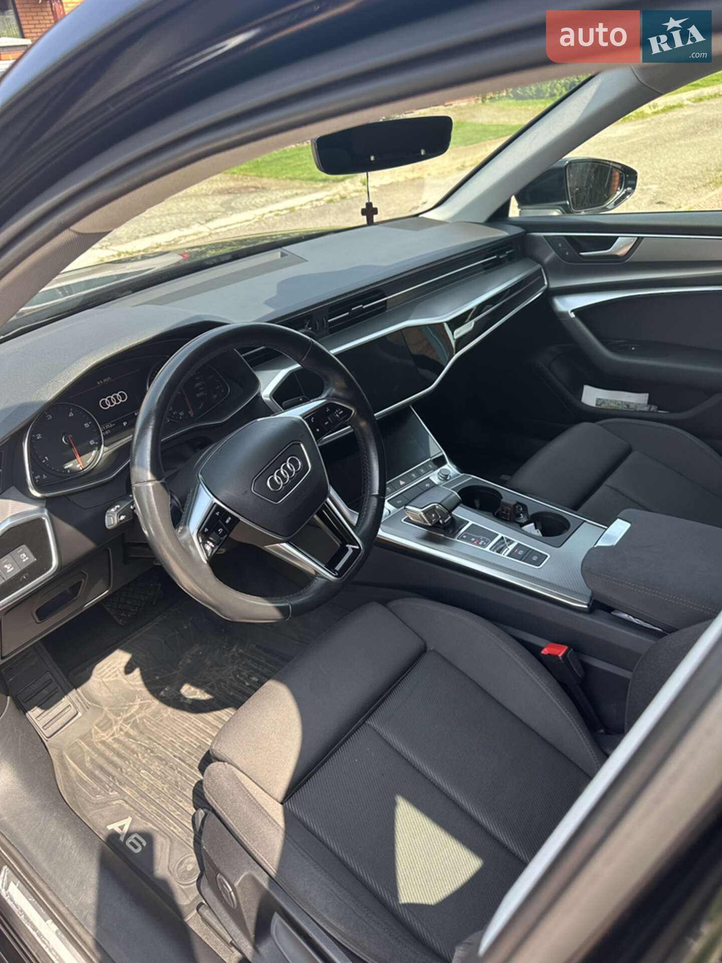 Audi A6 2018 VIN WAUZZZF29KN044267 фото оголошення 12 з 13