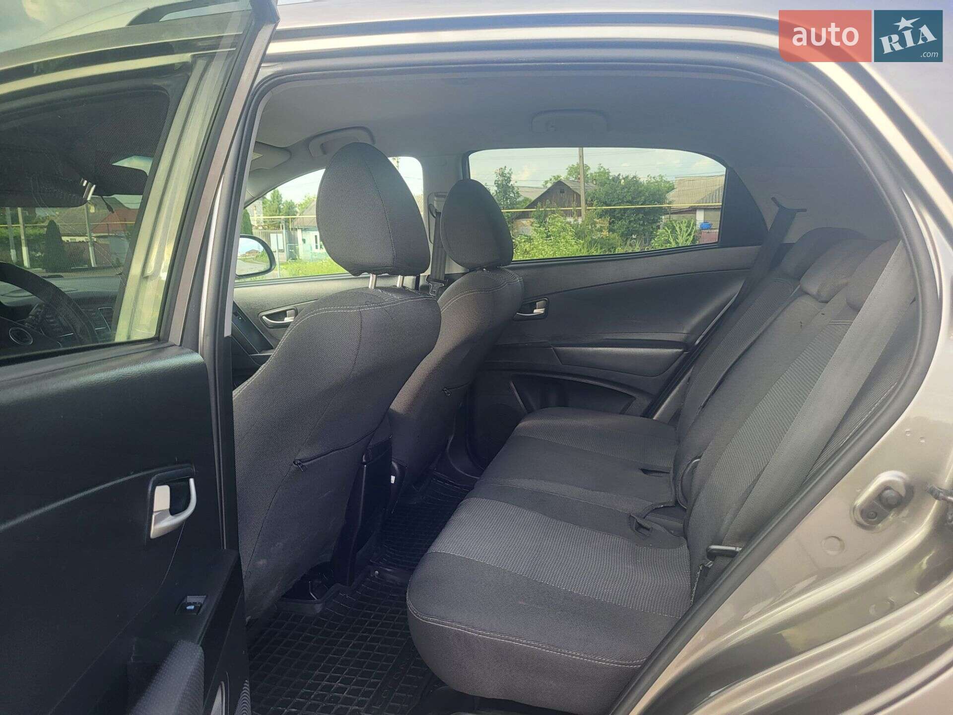 Ssangyong Korando 2012 VIN Y7WCK48M4C0016711 фото оголошення 9 з 22