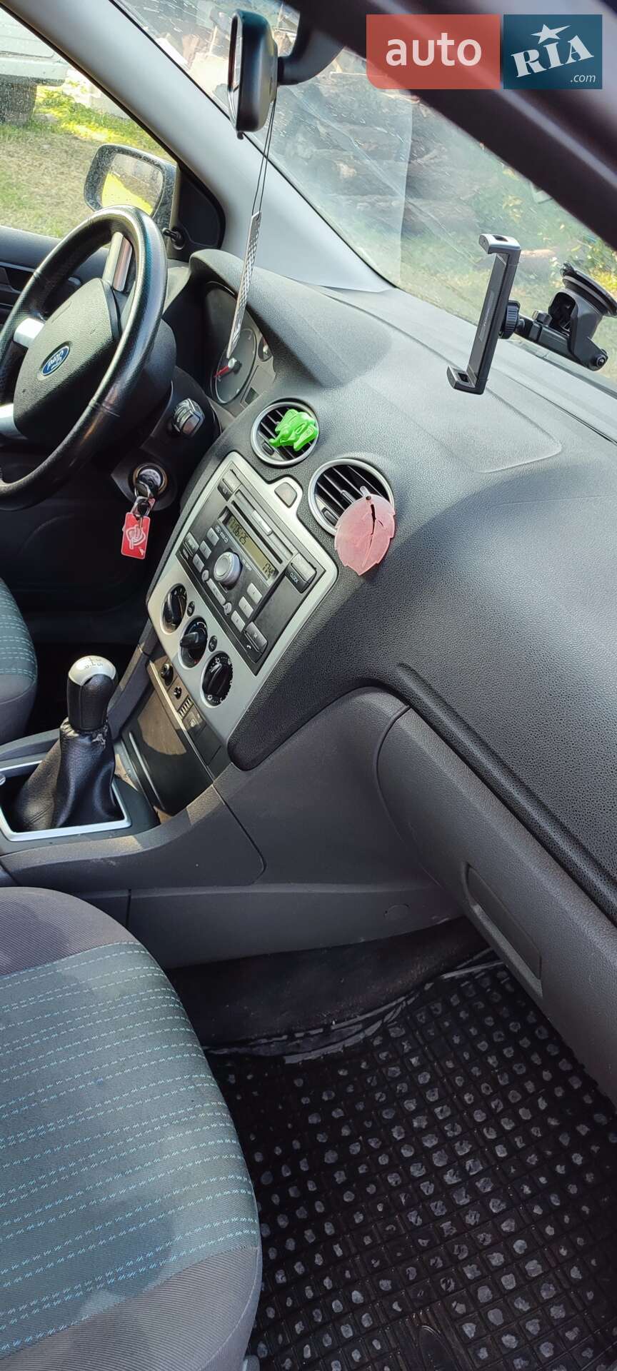 Ford Focus 2006 VIN WF0WXXGCDW6R28981 фото оголошення 2 з 16