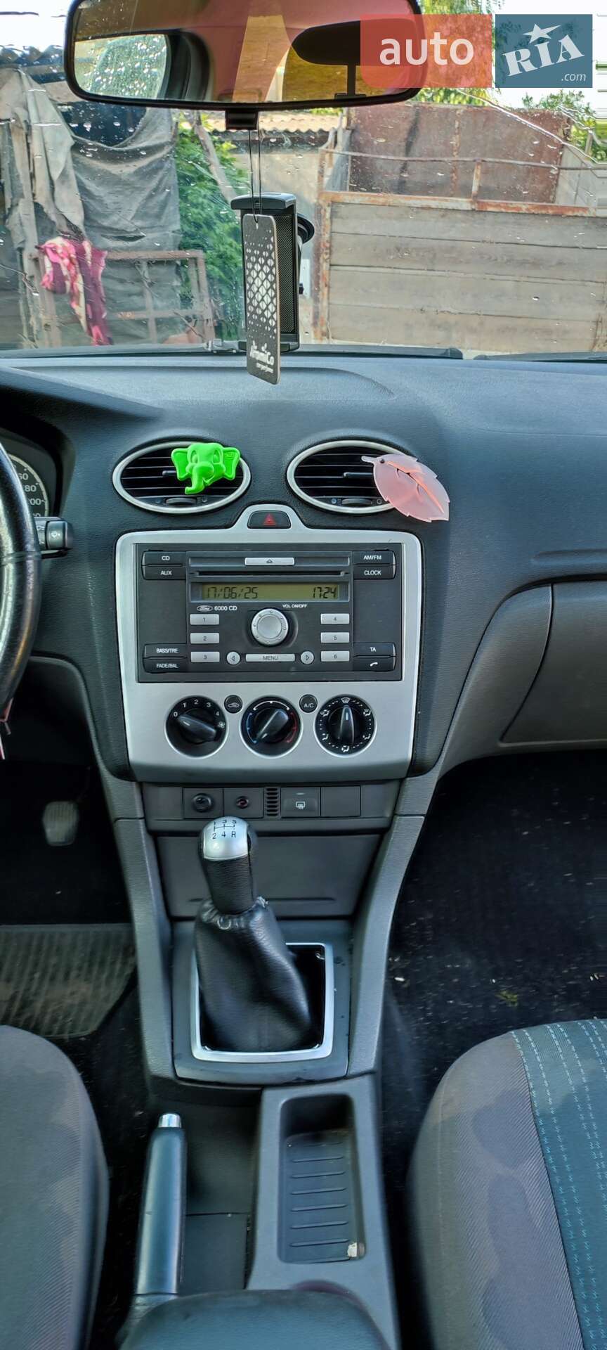 Ford Focus 2006 VIN WF0WXXGCDW6R28981 фото оголошення 12 з 16