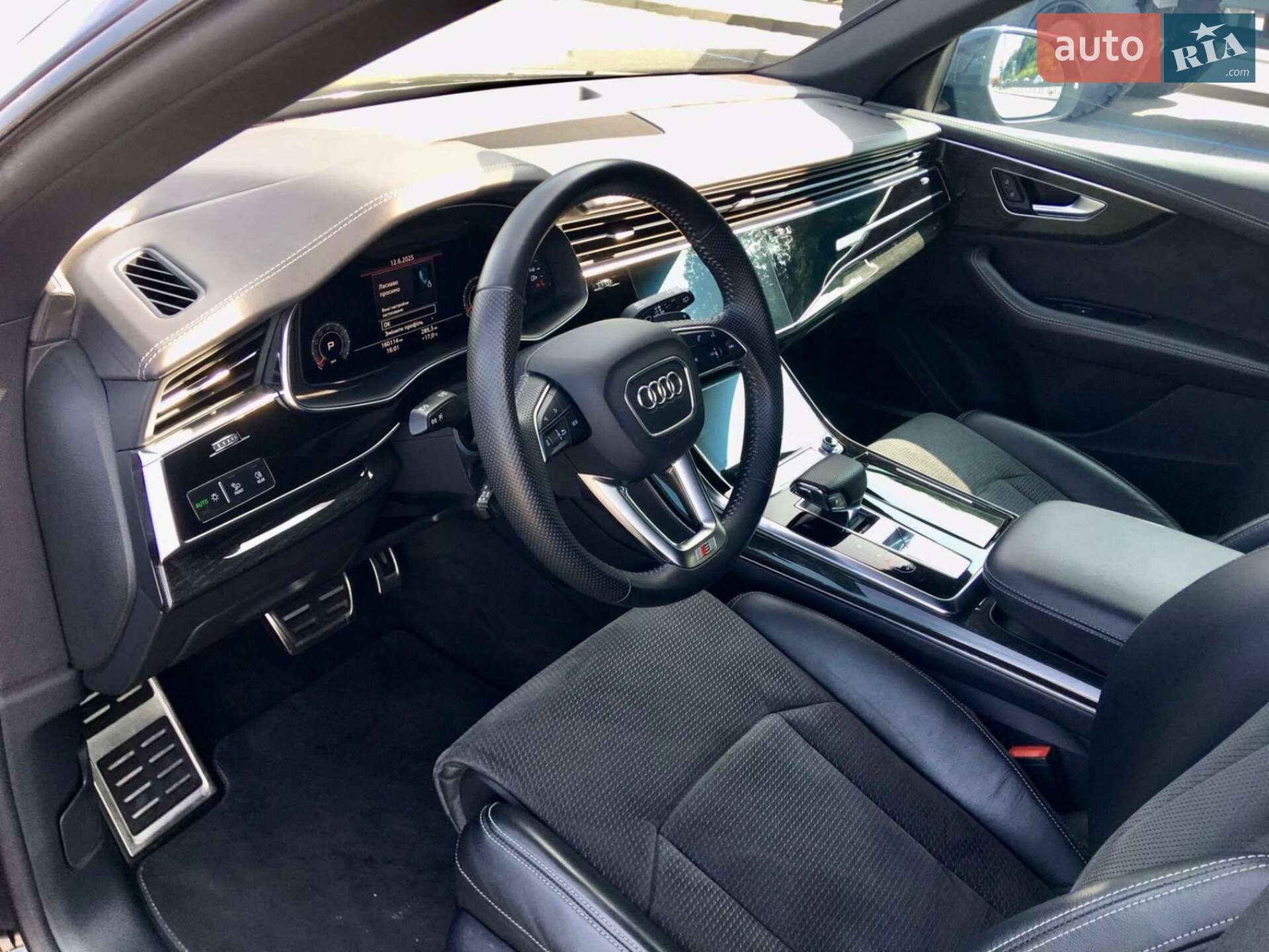 Audi Q8 2018 VIN WAUZZZF14KD004904 фото оголошення 10 з 24