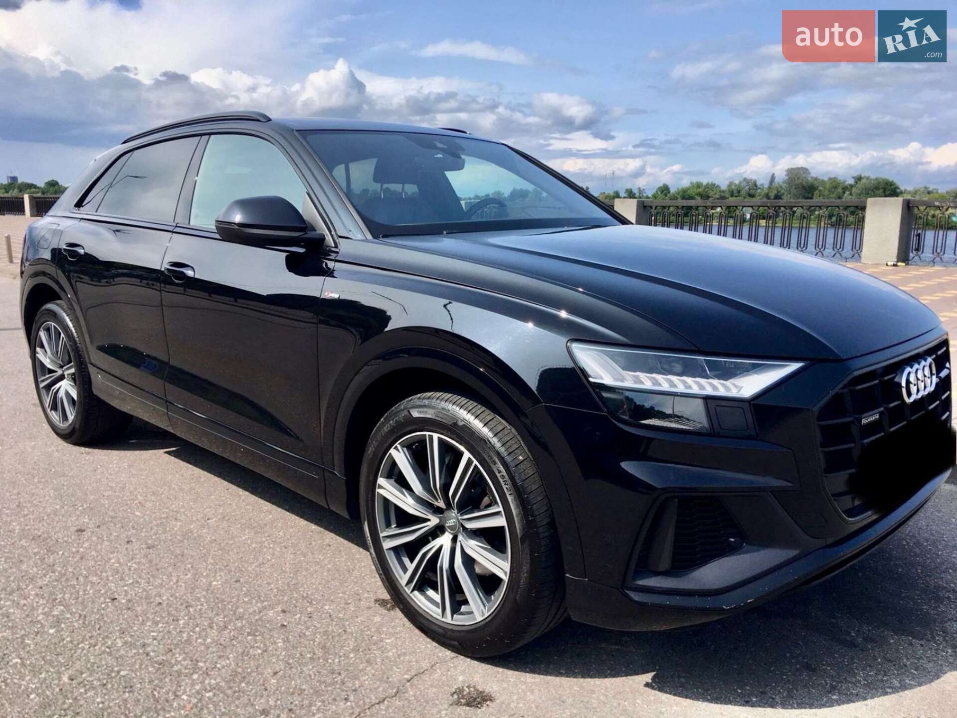 Audi Q8 2018 VIN WAUZZZF14KD004904 фото оголошення 14 з 24