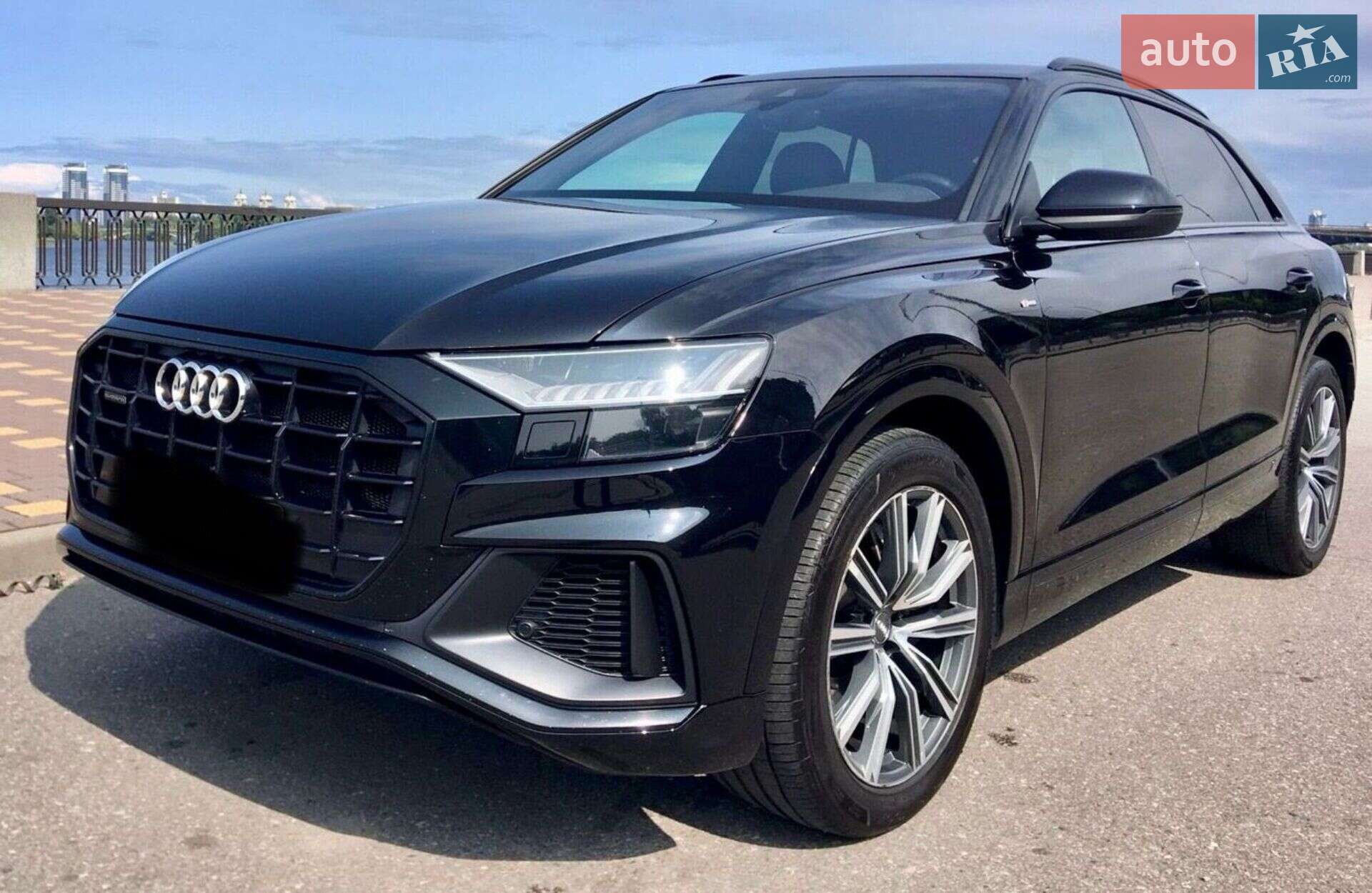 Audi Q8 2018 VIN WAUZZZF14KD004904 фото оголошення 16 з 24