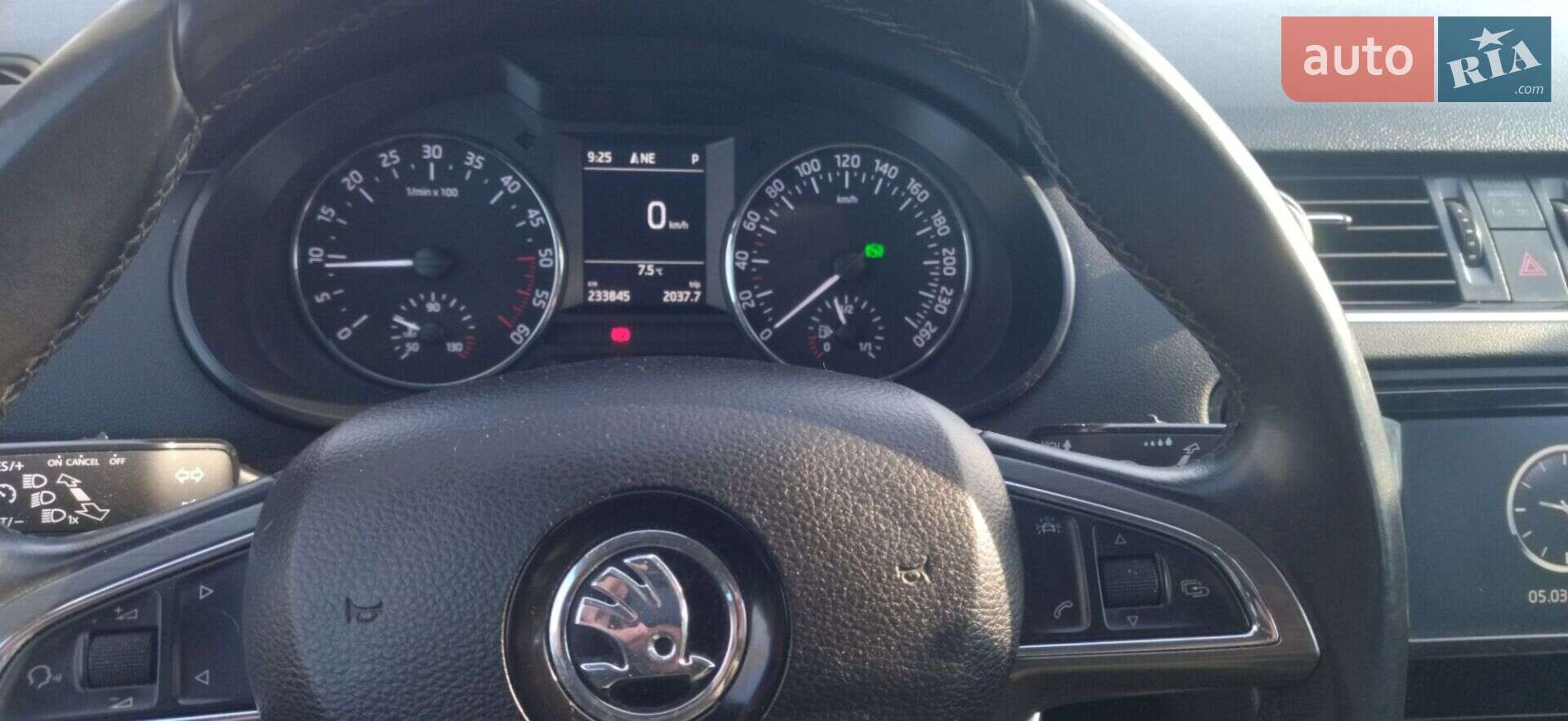 Skoda Octavia 2016 VIN TMBJG7NEXH0109722 фото оголошення 3 з 28