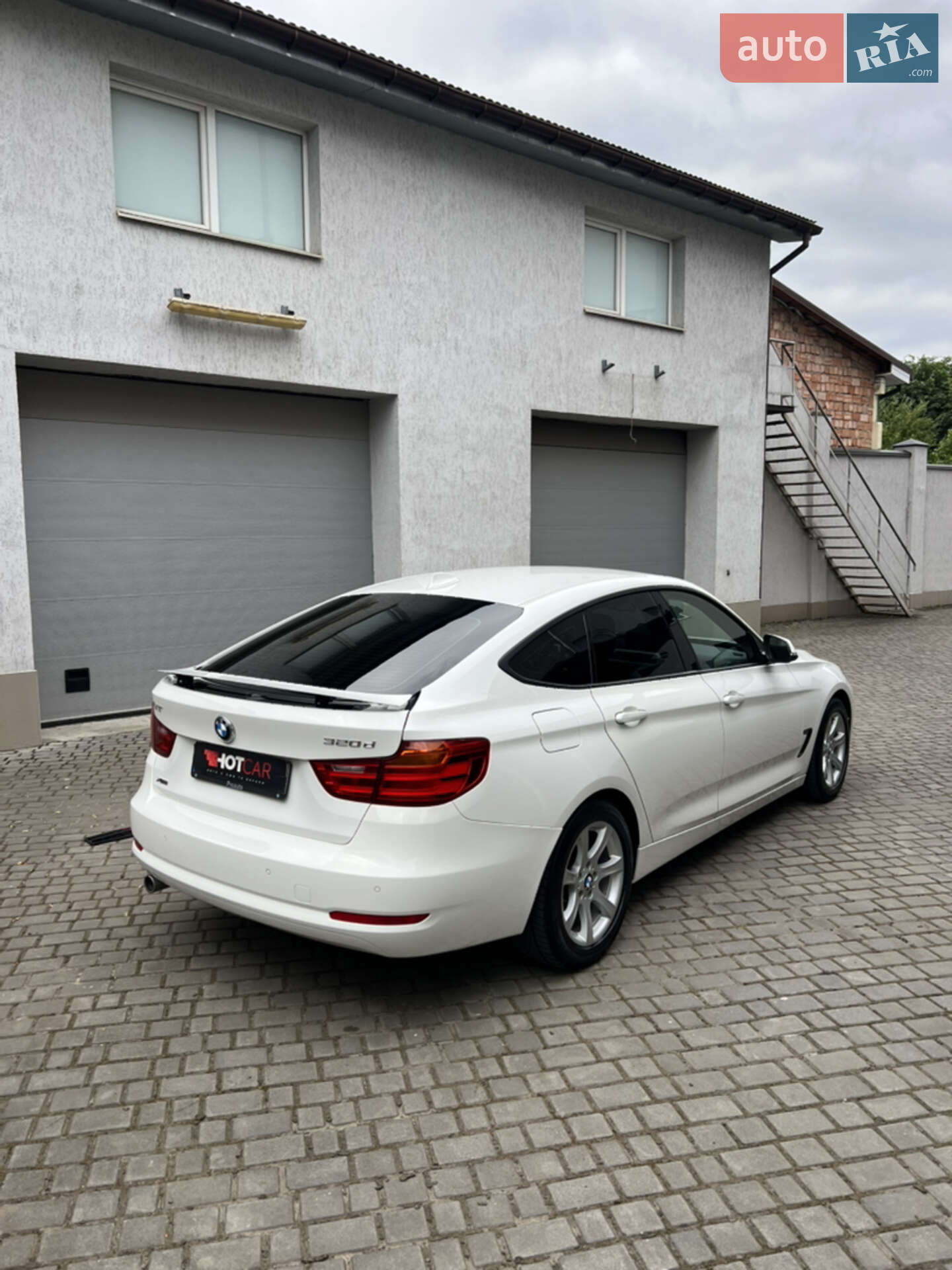 BMW 3 Series GT 2015 VIN WBA3Y5108FGZ90944 фото оголошення 3 з 19