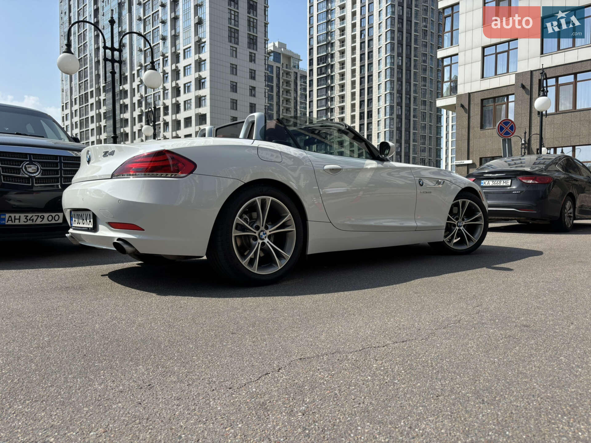 BMW Z4 2016 VIN WBALM7C56G5B60169 фото оголошення 5 з 7