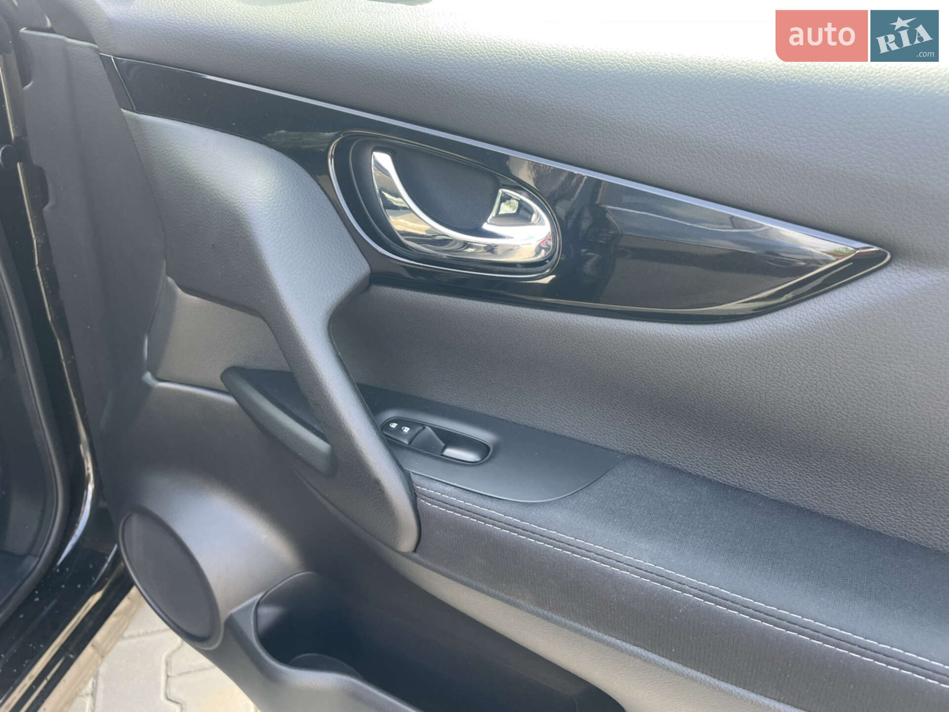 Nissan Qashqai 2015 VIN SJNFEAJ11U1447893 фото оголошення 26 з 42