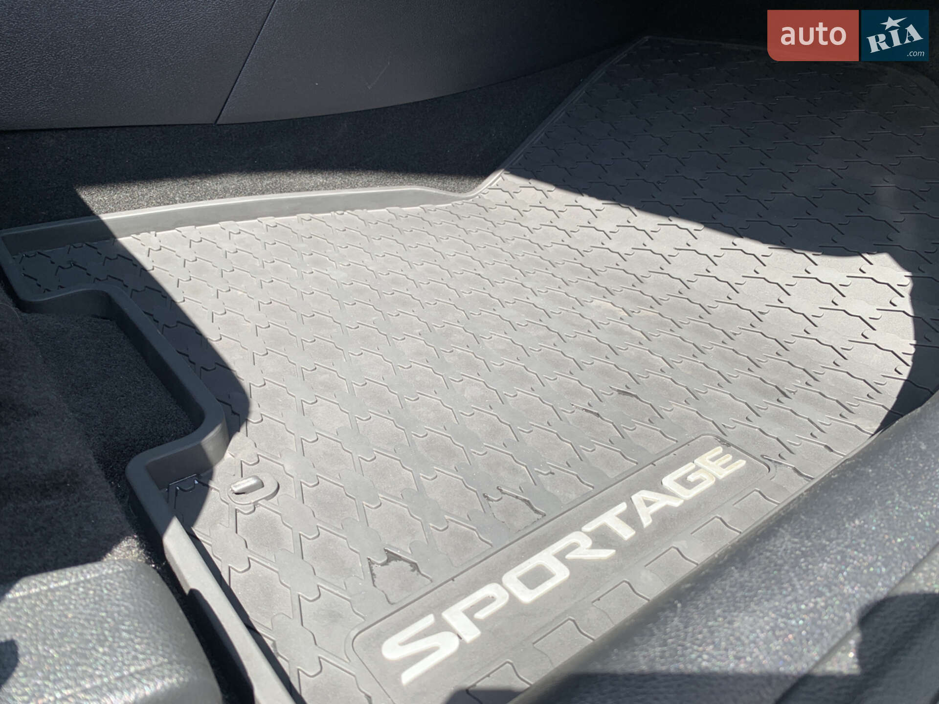 Kia Sportage 2020 VIN U5YPG814BLL873765 фото оголошення 11 з 24