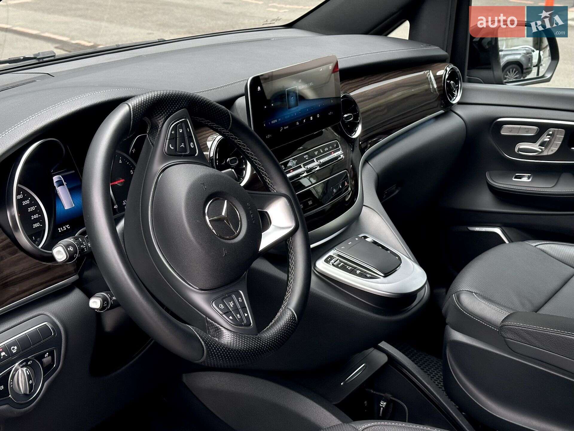 Mercedes-Benz V-Class 2021 VIN W1V44781513865767 фото оголошення 2 з 9