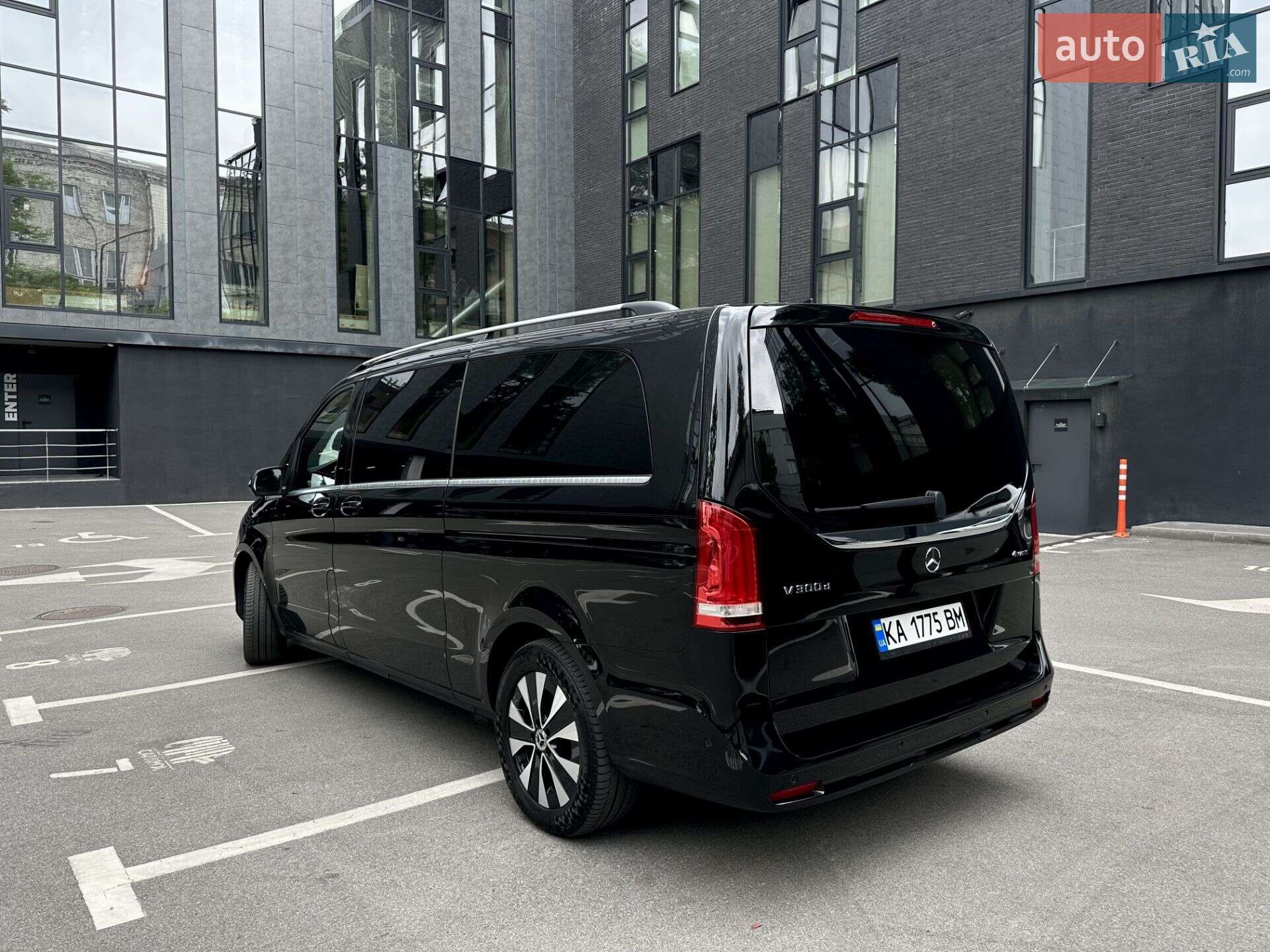 Mercedes-Benz V-Class 2021 VIN W1V44781513865767 фото оголошення 6 з 9