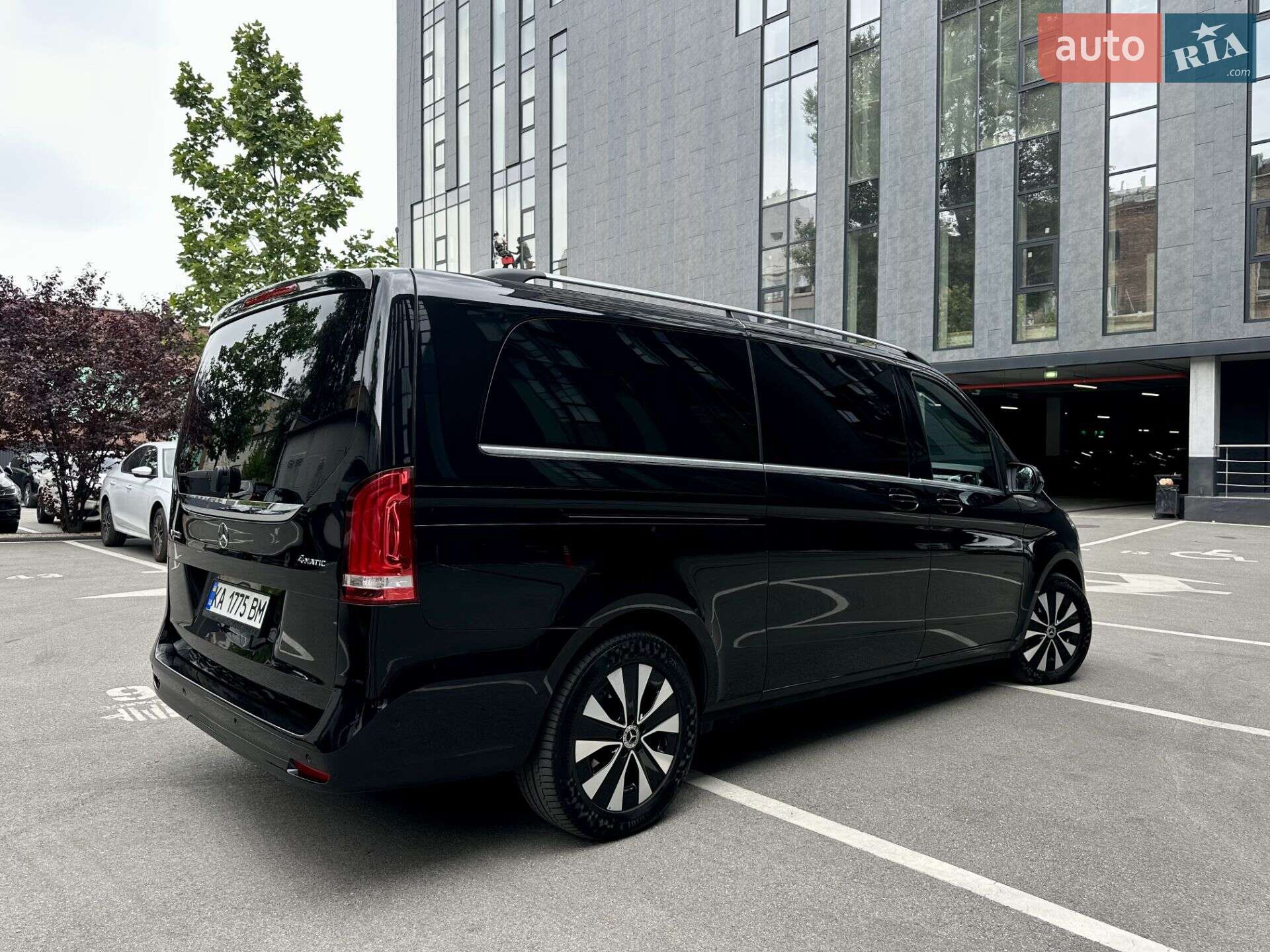 Mercedes-Benz V-Class 2021 VIN W1V44781513865767 фото оголошення 7 з 9