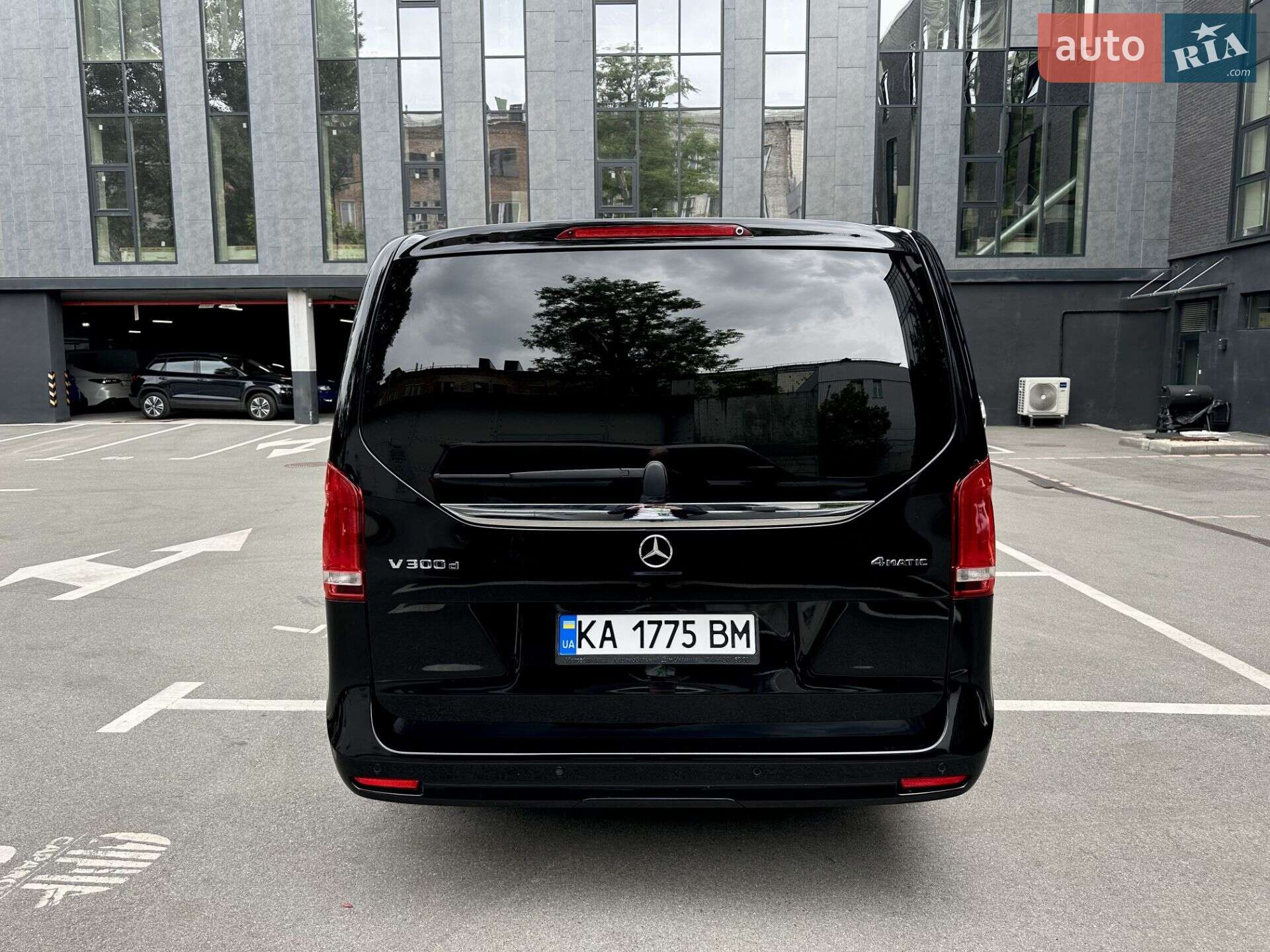 Mercedes-Benz V-Class 2021 VIN W1V44781513865767 фото оголошення 8 з 9