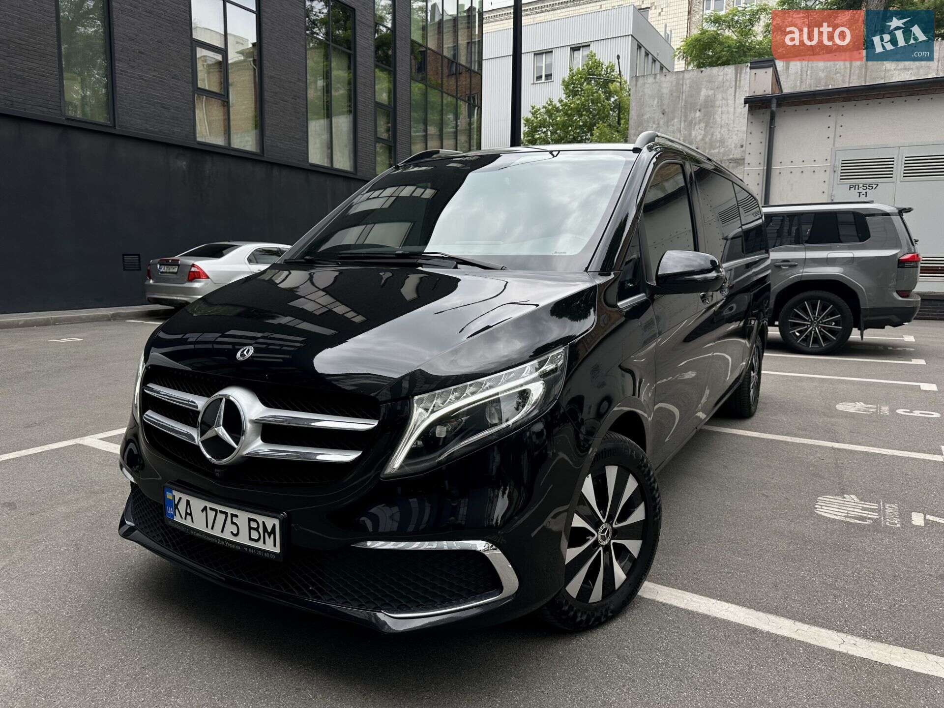 Mercedes-Benz V-Class 2021 VIN W1V44781513865767 фото оголошення 9 з 9