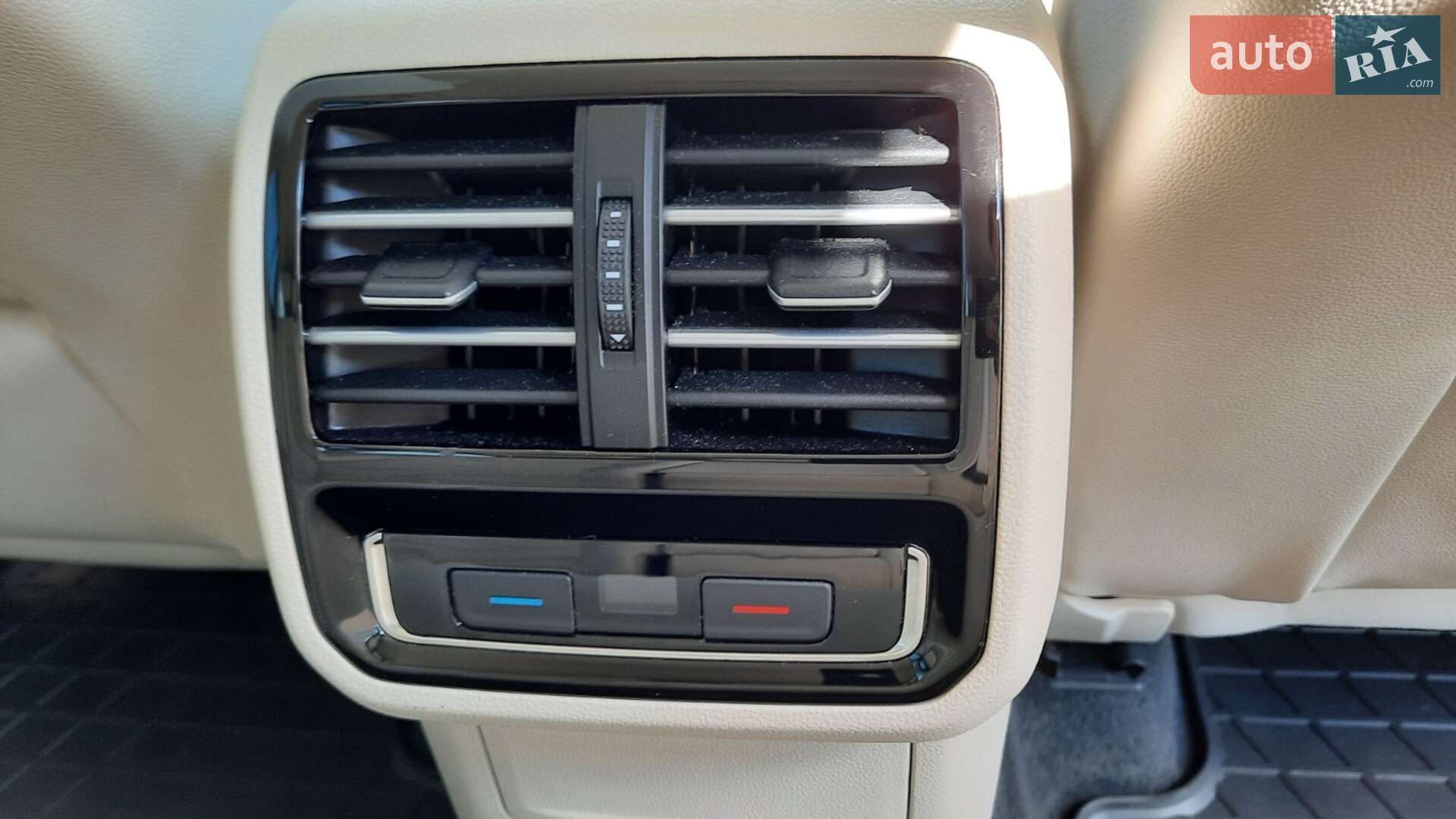 Volkswagen Passat 2015 VIN WVWZZZ3CZGE063115 фото оголошення 25 з 48