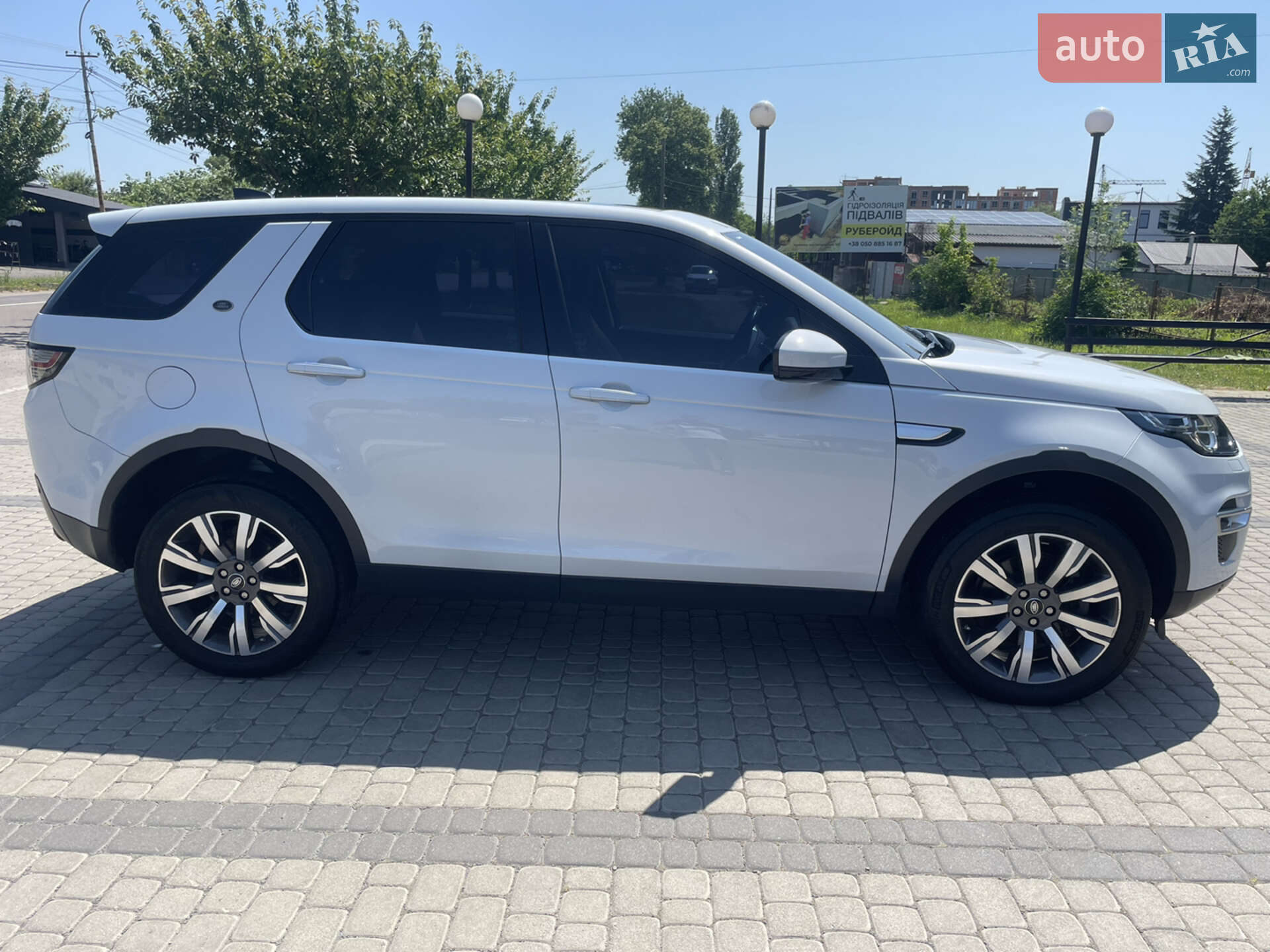 Land Rover Discovery Sport 2017 VIN SALCA2BN5JH744929 фото оголошення 4 з 26
