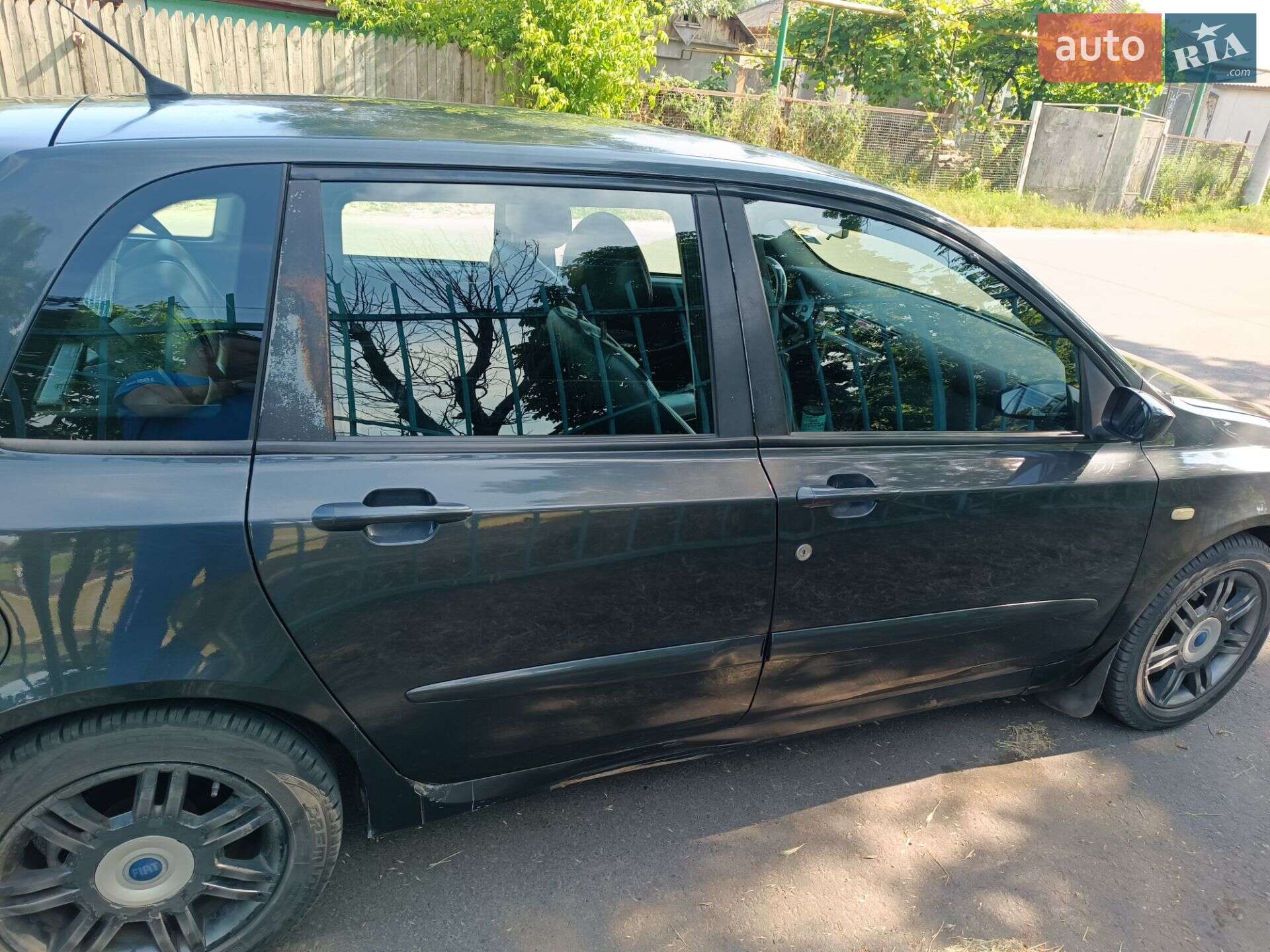 Fiat Stilo 2002 VIN ZFA19200000152409 фото оголошення 4 з 85