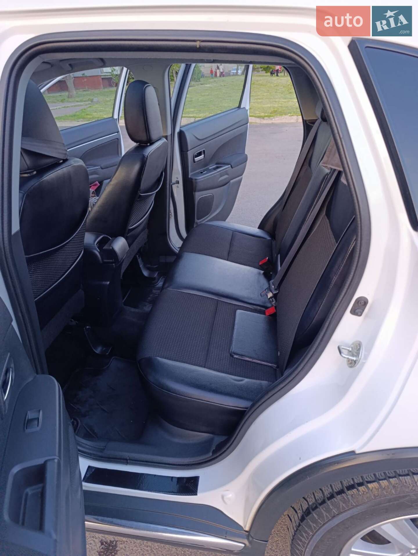 Citroen C4 Aircross 2012 VIN VF7BU9HD8CZ910711 фото оголошення 2 з 13