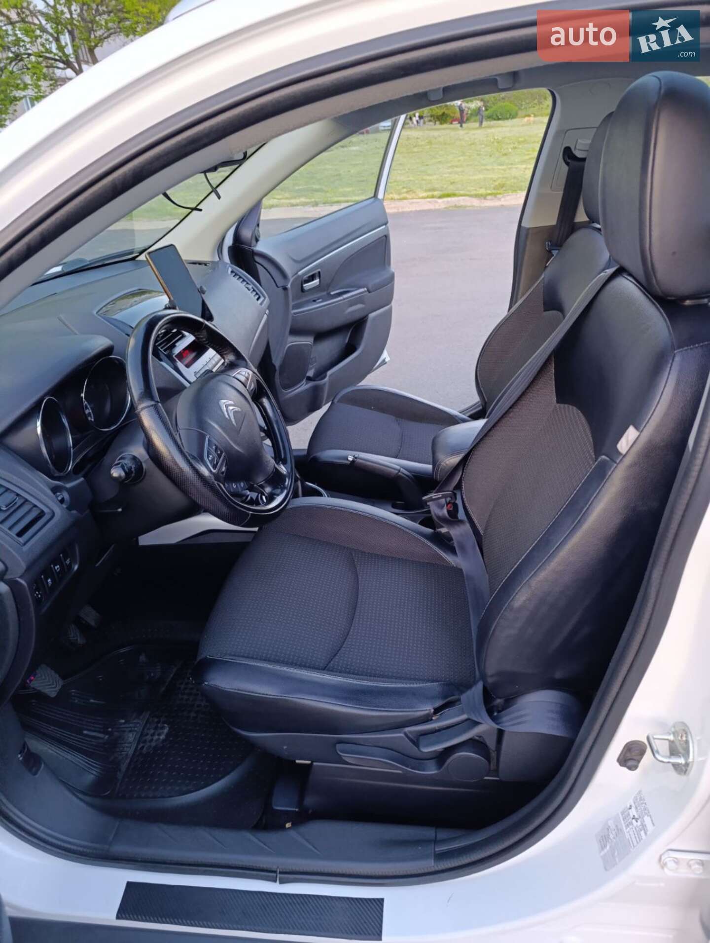 Citroen C4 Aircross 2012 VIN VF7BU9HD8CZ910711 фото оголошення 8 з 13