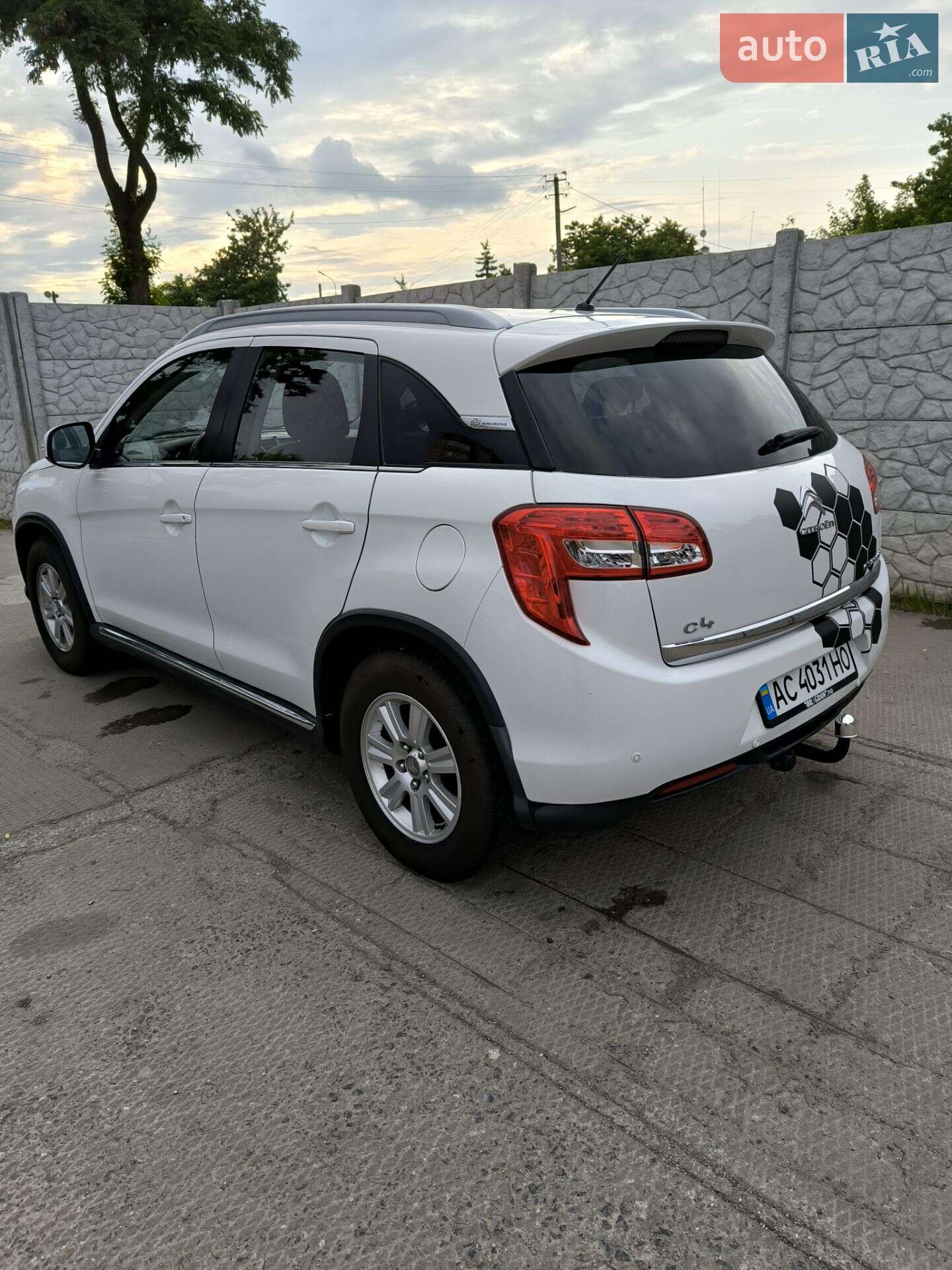 Citroen C4 Aircross 2012 VIN VF7BU9HD8CZ910711 фото оголошення 10 з 13