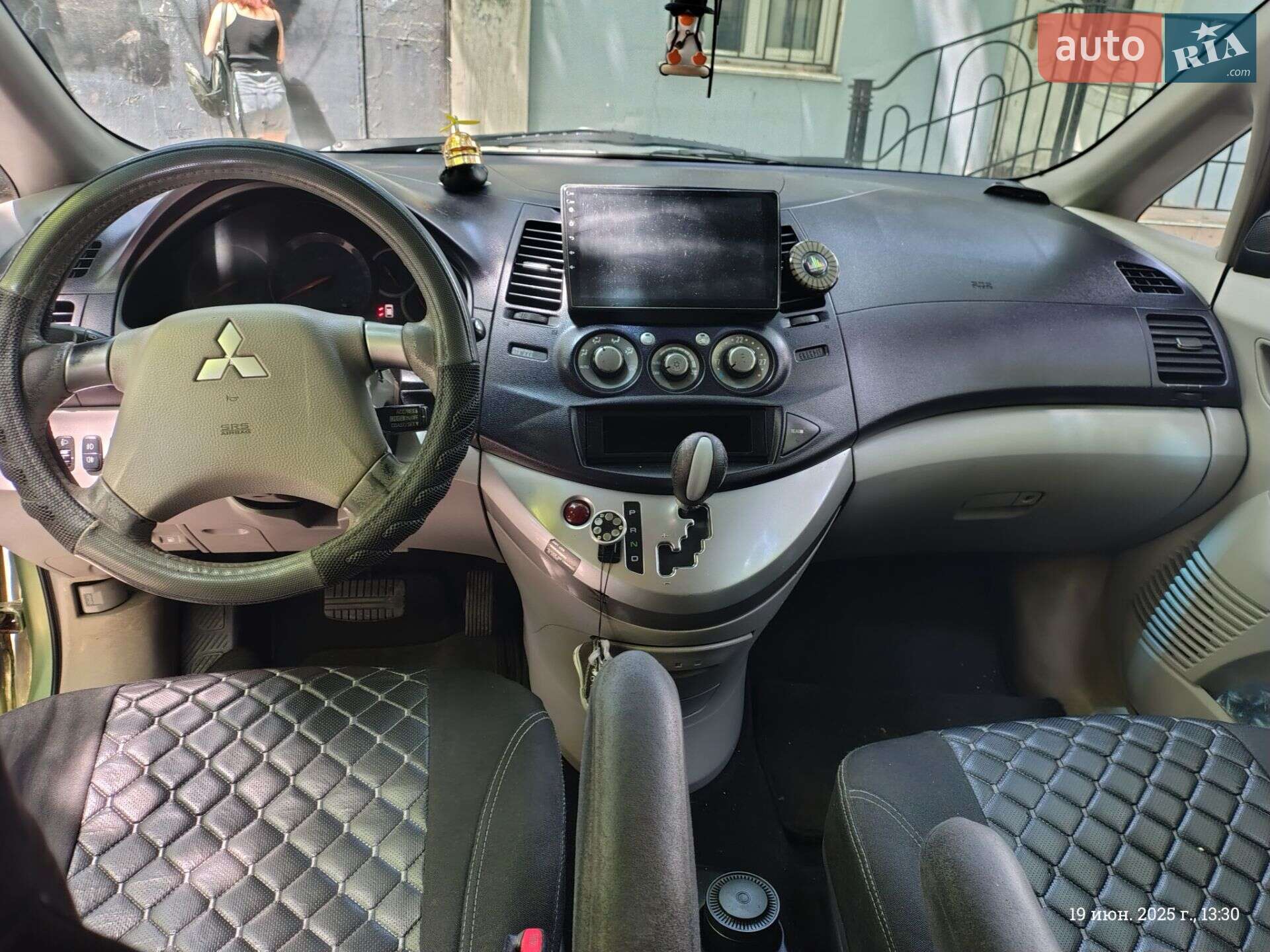 Mitsubishi Grandis 2004 VIN JMBLRNA4W4Z003398 фото оголошення 5 з 7