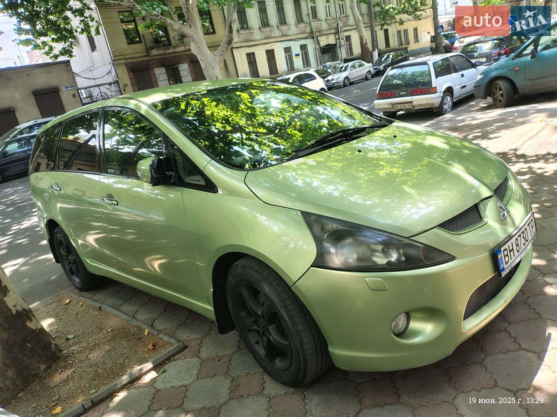Mitsubishi Grandis 2004 VIN JMBLRNA4W4Z003398 фото оголошення 2 з 7
