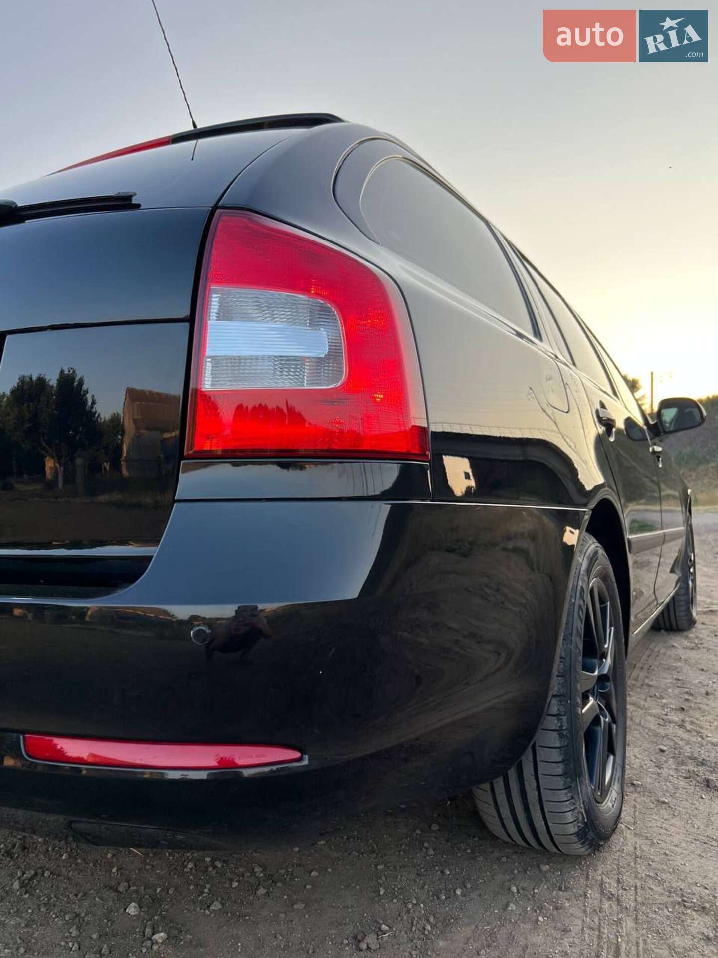 Skoda Octavia 2009 VIN TMBHK61Z2A8017849 фото оголошення 5 з 64