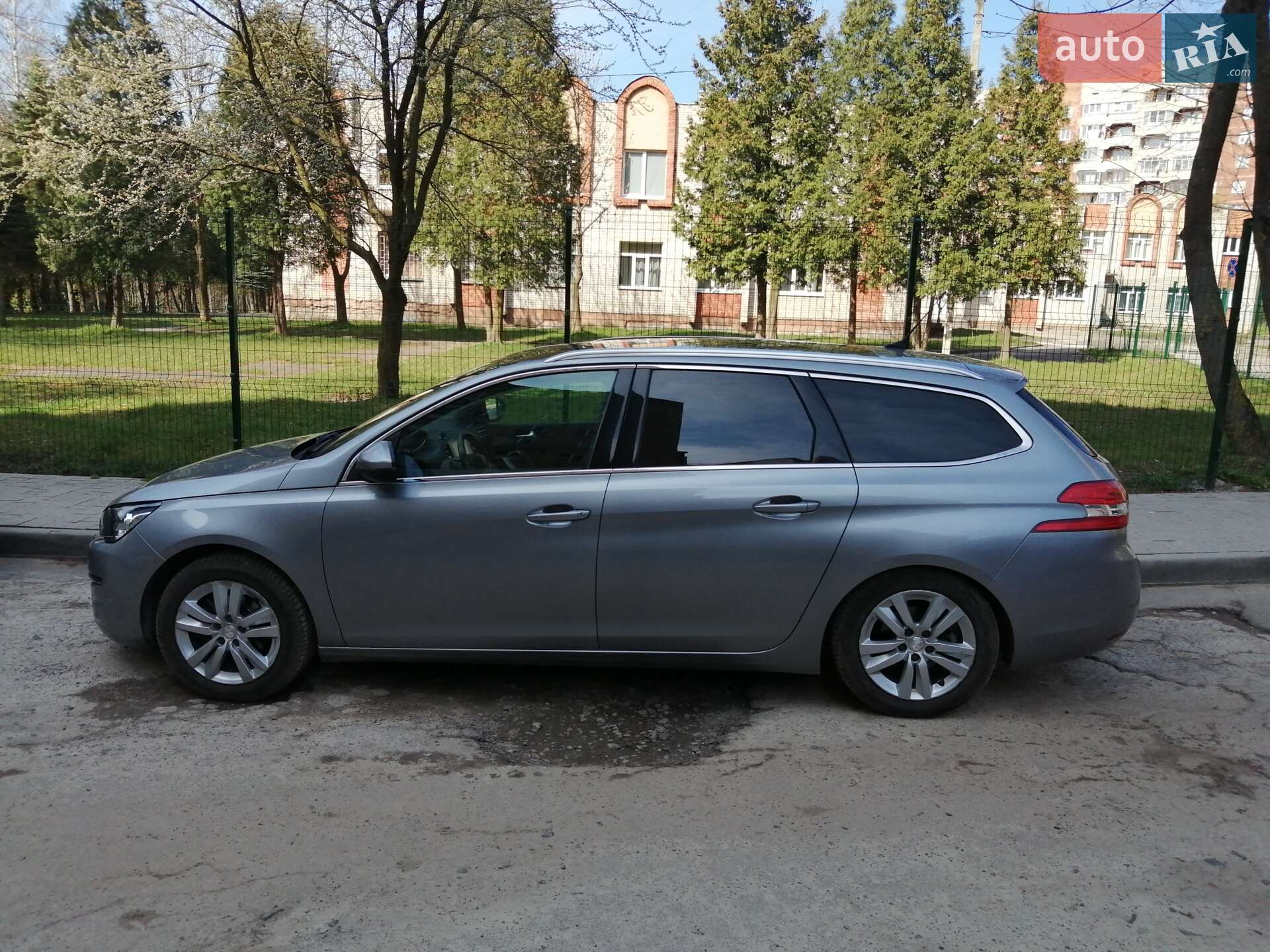 Peugeot 308 2015 VIN VF3LCBHZHFS288919 фото оголошення 2 з 15