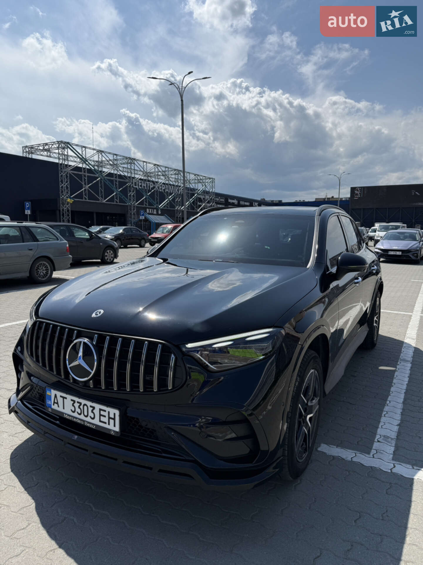Mercedes-Benz GLC-Class 2023 VIN W1NKM4HB9RF079701 фото оголошення 3 з 31