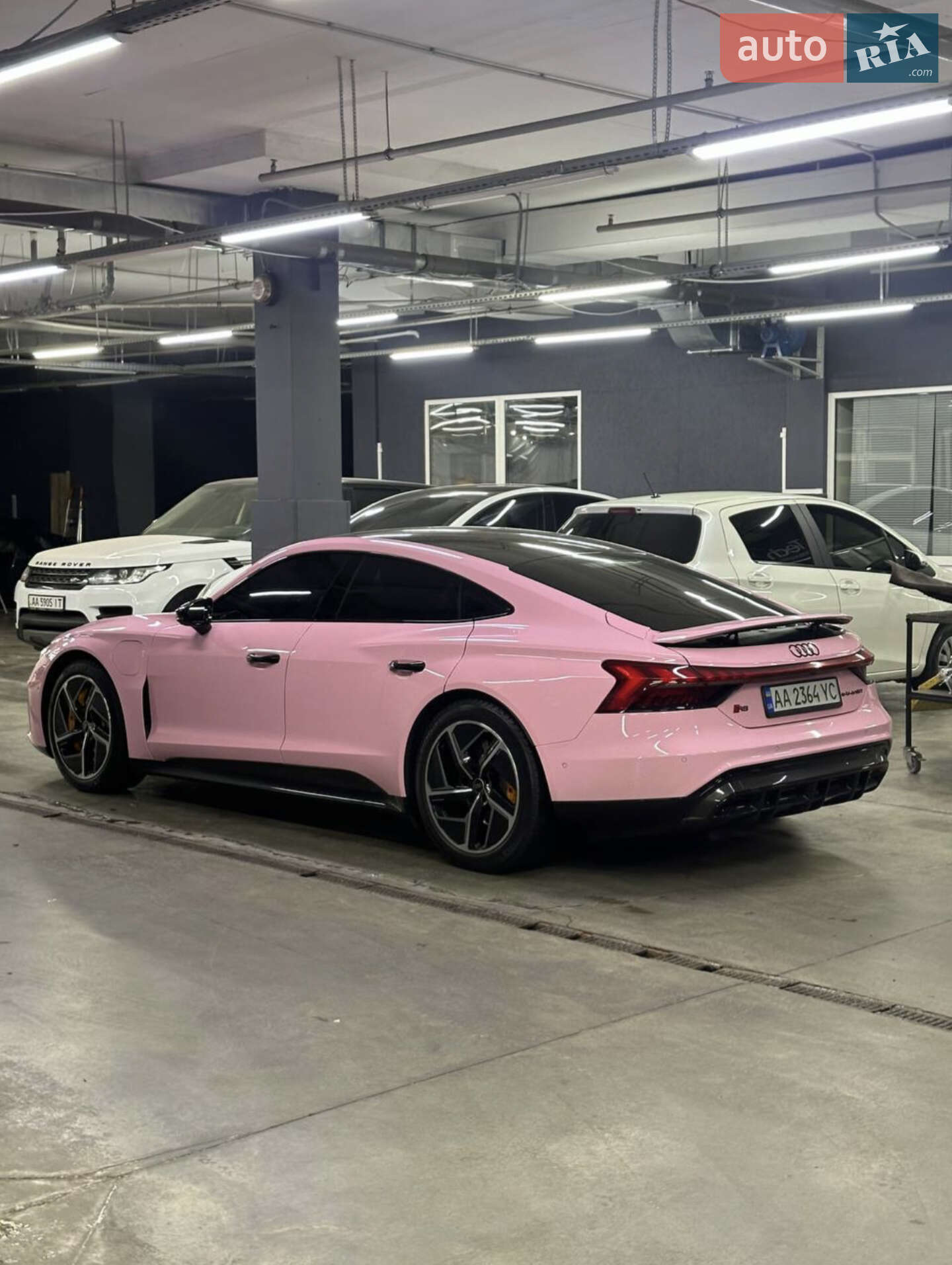 Audi RS e-tron GT 2022 VIN WAUBHBFW3P7900933 фото оголошення 3 з 27