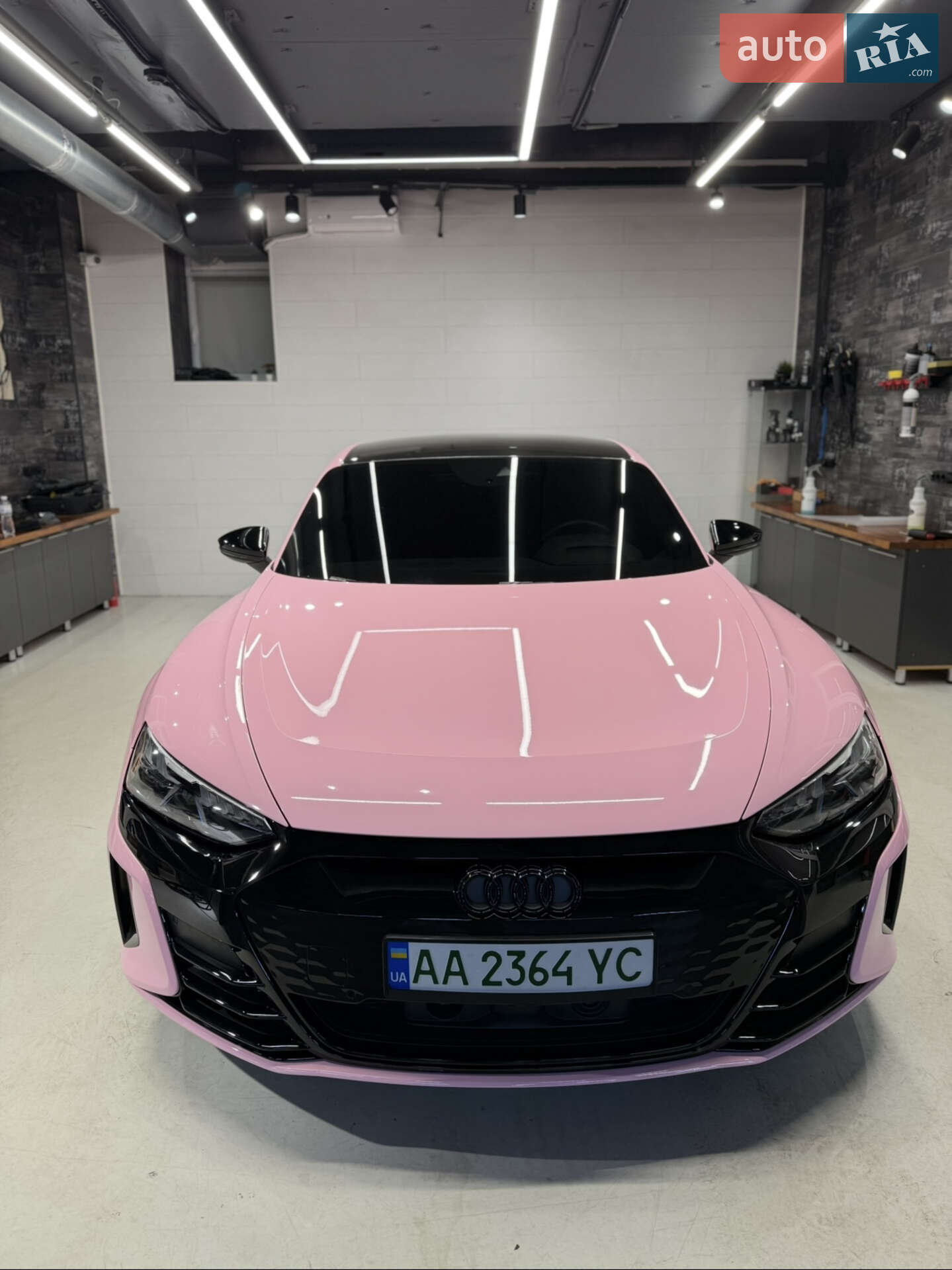 Audi RS e-tron GT 2022 VIN WAUBHBFW3P7900933 фото оголошення 7 з 27
