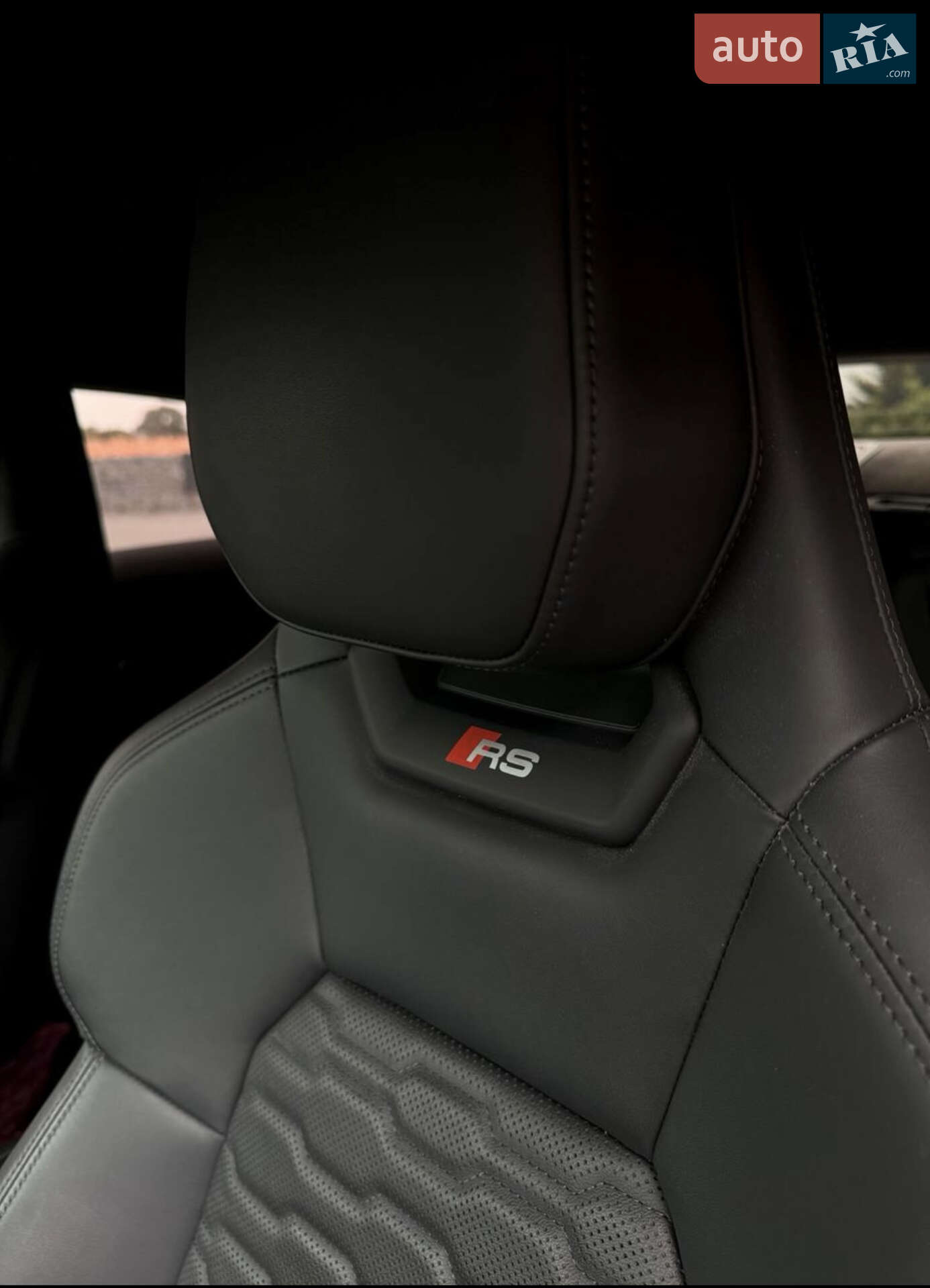 Audi RS e-tron GT 2022 VIN WAUBHBFW3P7900933 фото оголошення 11 з 27