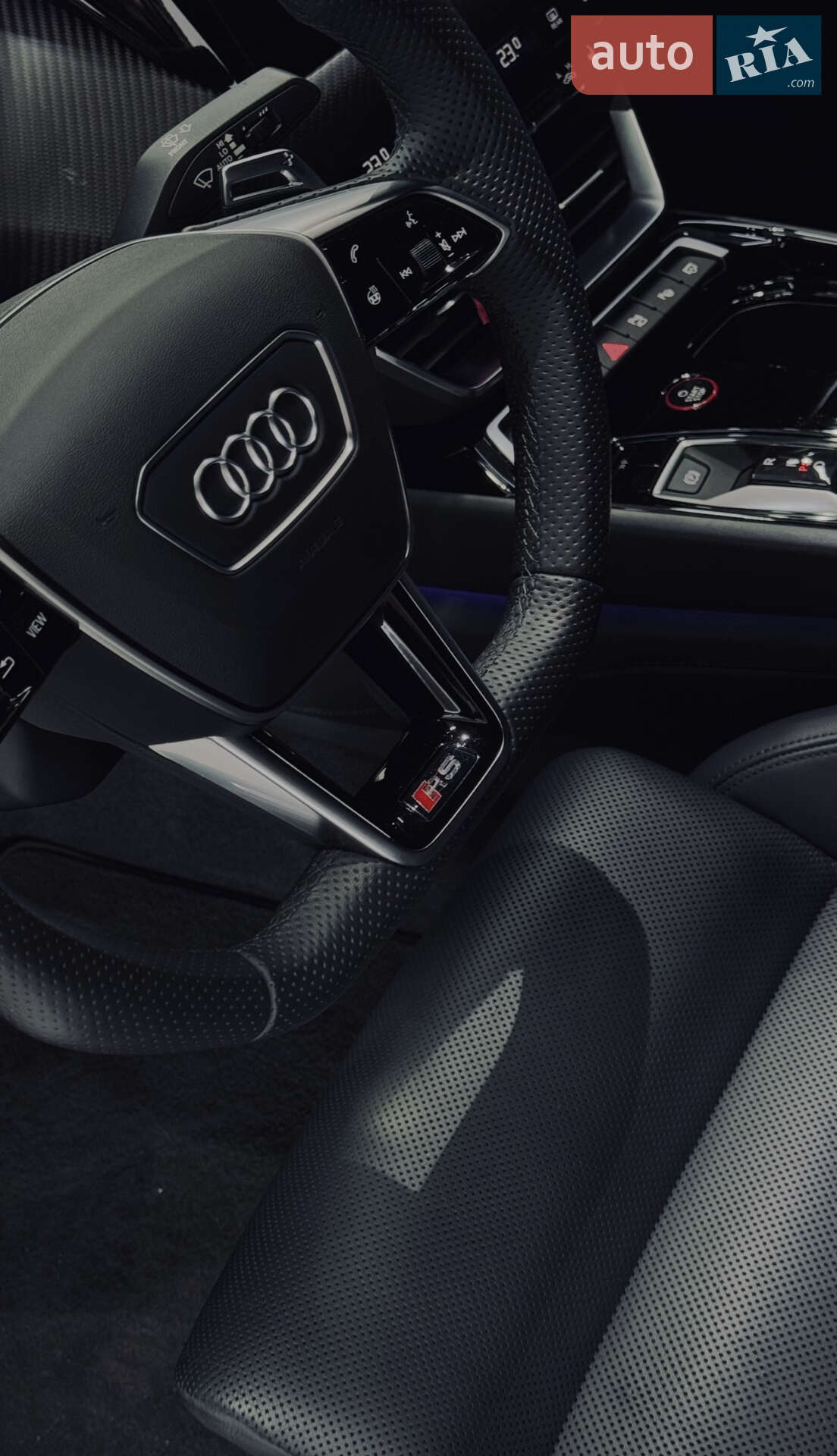Audi RS e-tron GT 2022 VIN WAUBHBFW3P7900933 фото оголошення 15 з 27