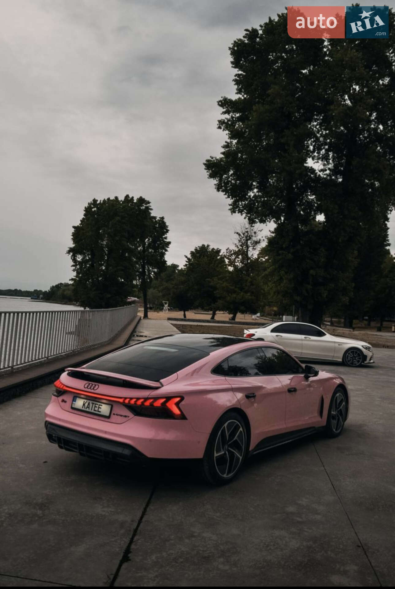 Audi RS e-tron GT 2022 VIN WAUBHBFW3P7900933 фото оголошення 25 з 27
